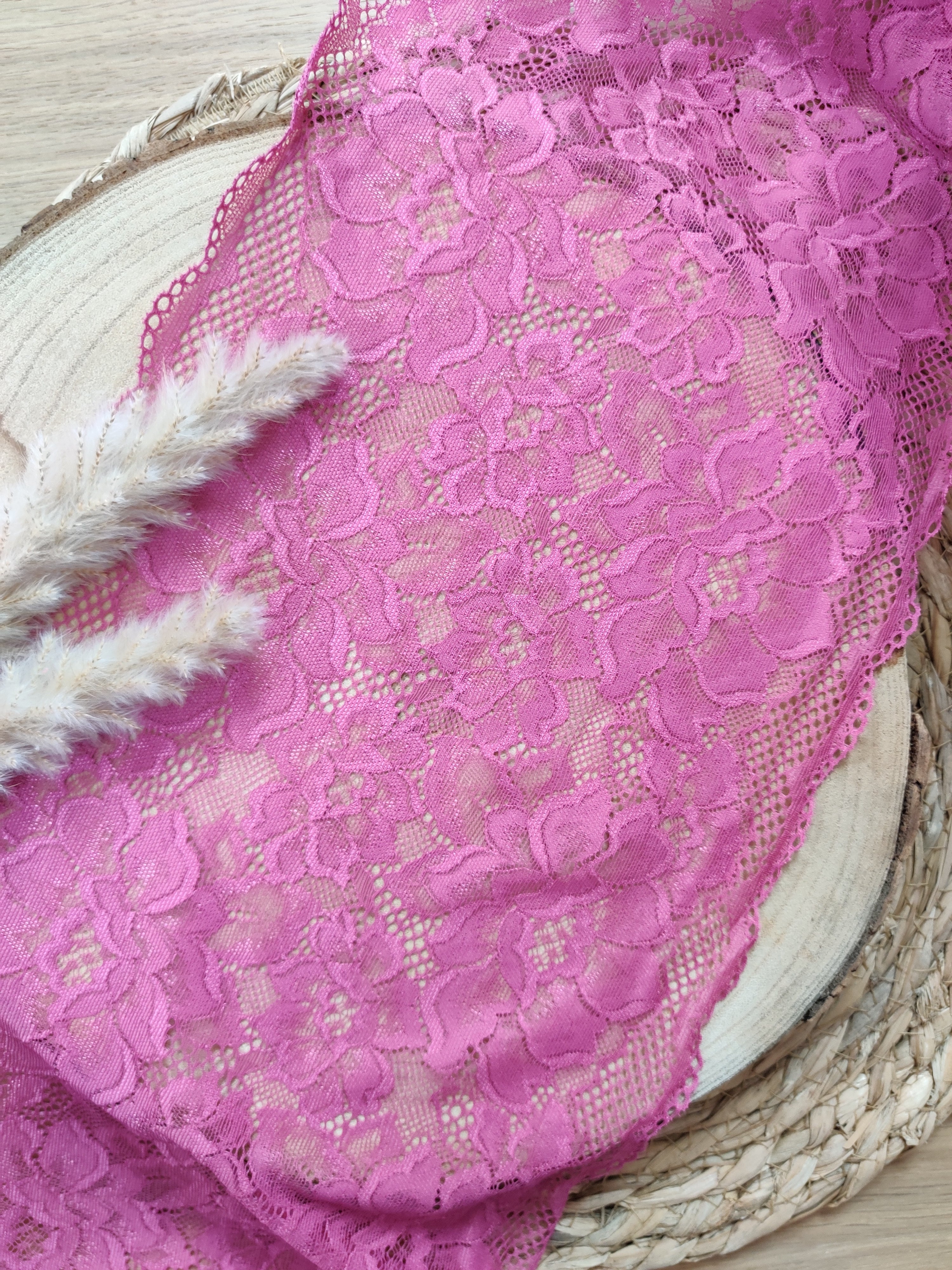 Dentelle stretch fleurie 23 cm - fuchsia