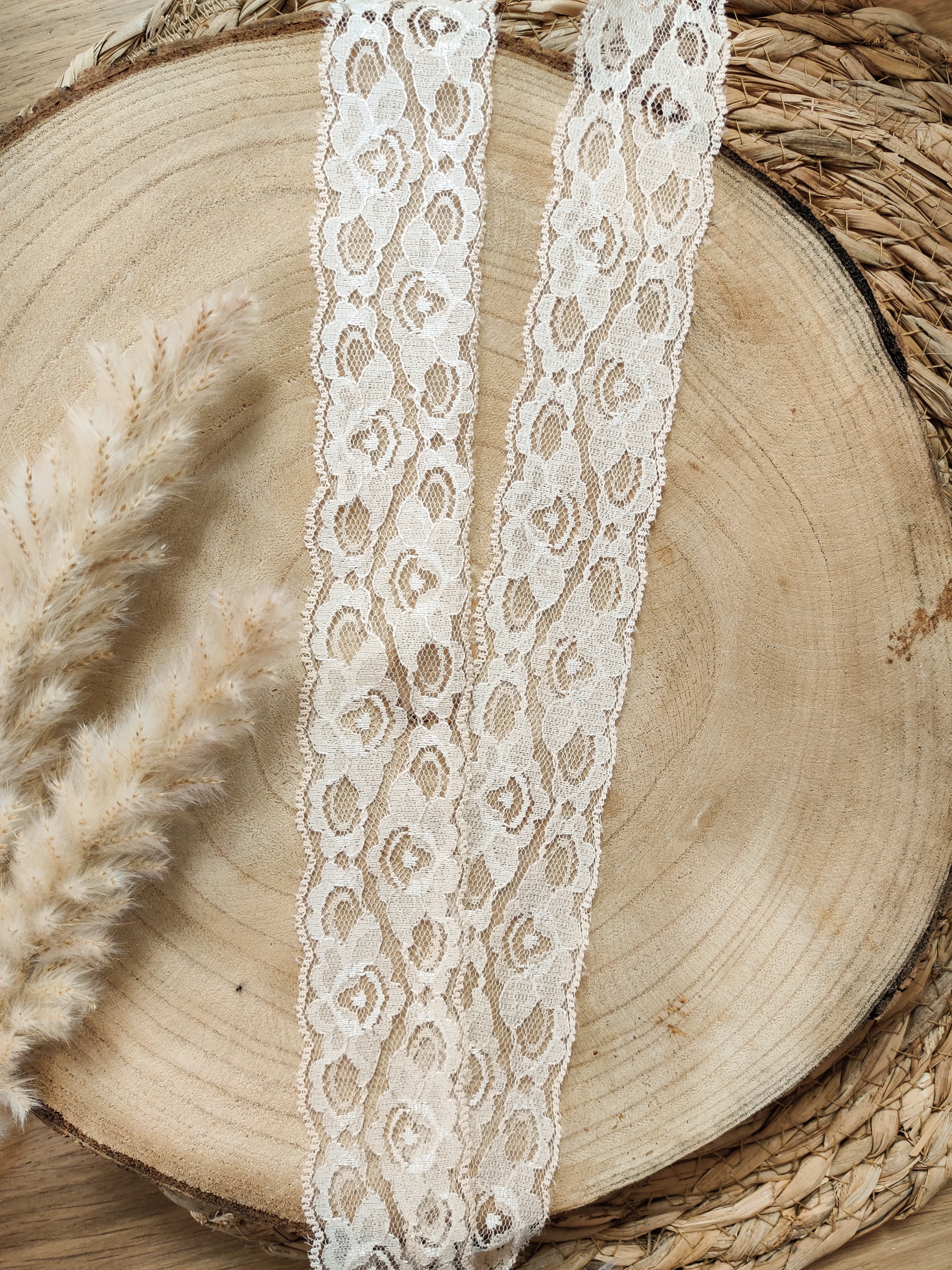 Dentelle fleurie 4,5 cm - Ecru