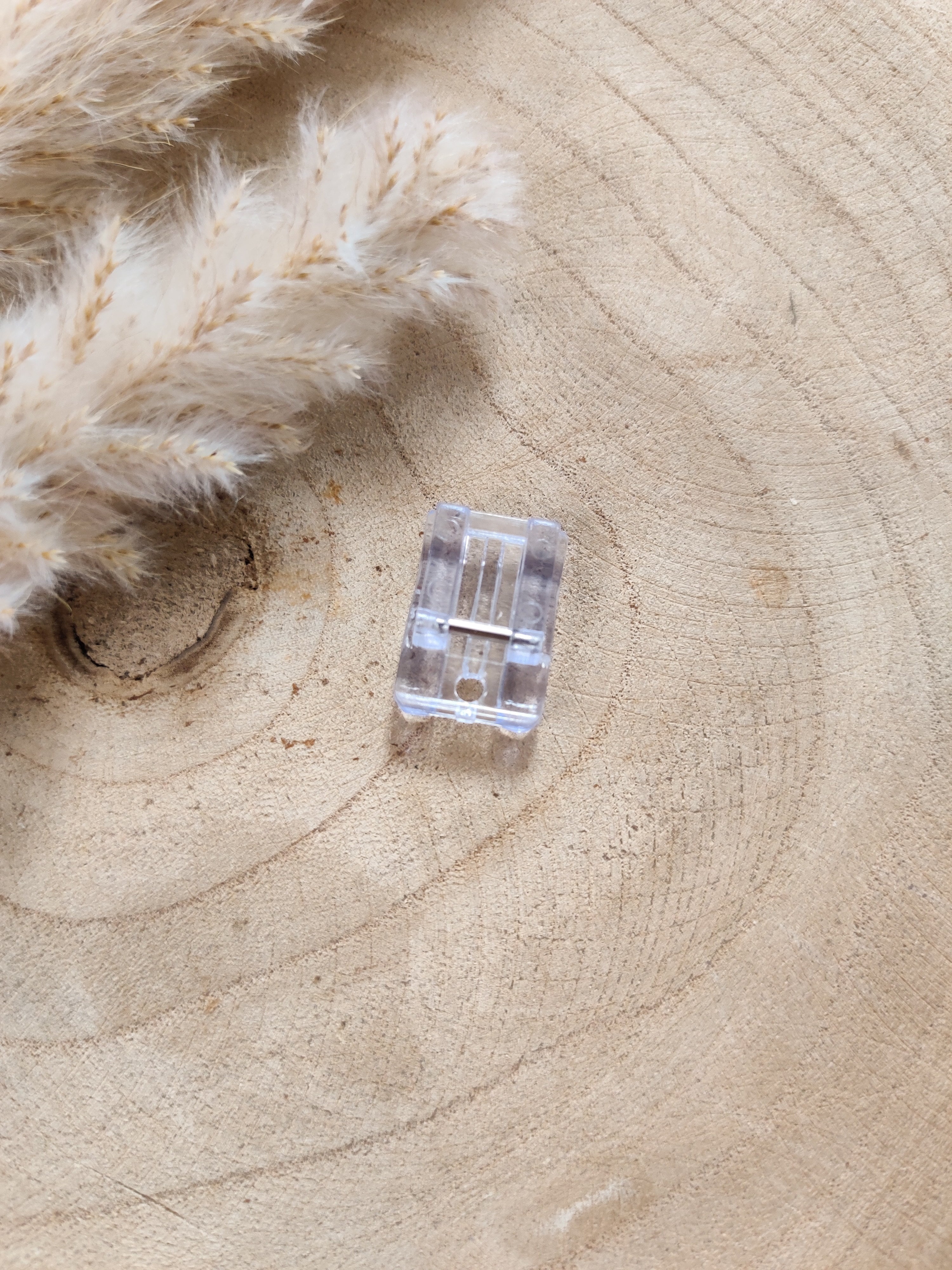 Pied universel pour zip invisible - plastique