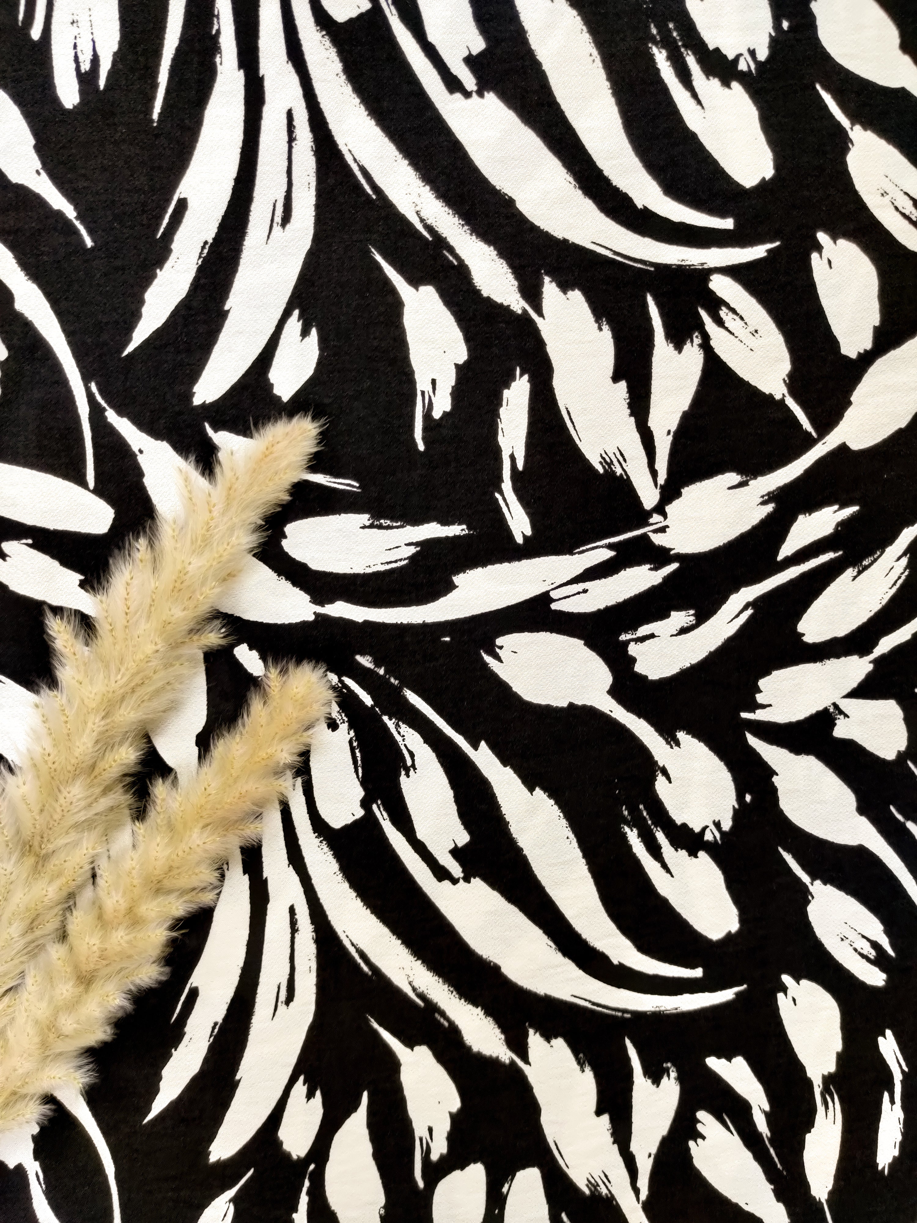 Crêpe de viscose noir et blanc - Entrelacement