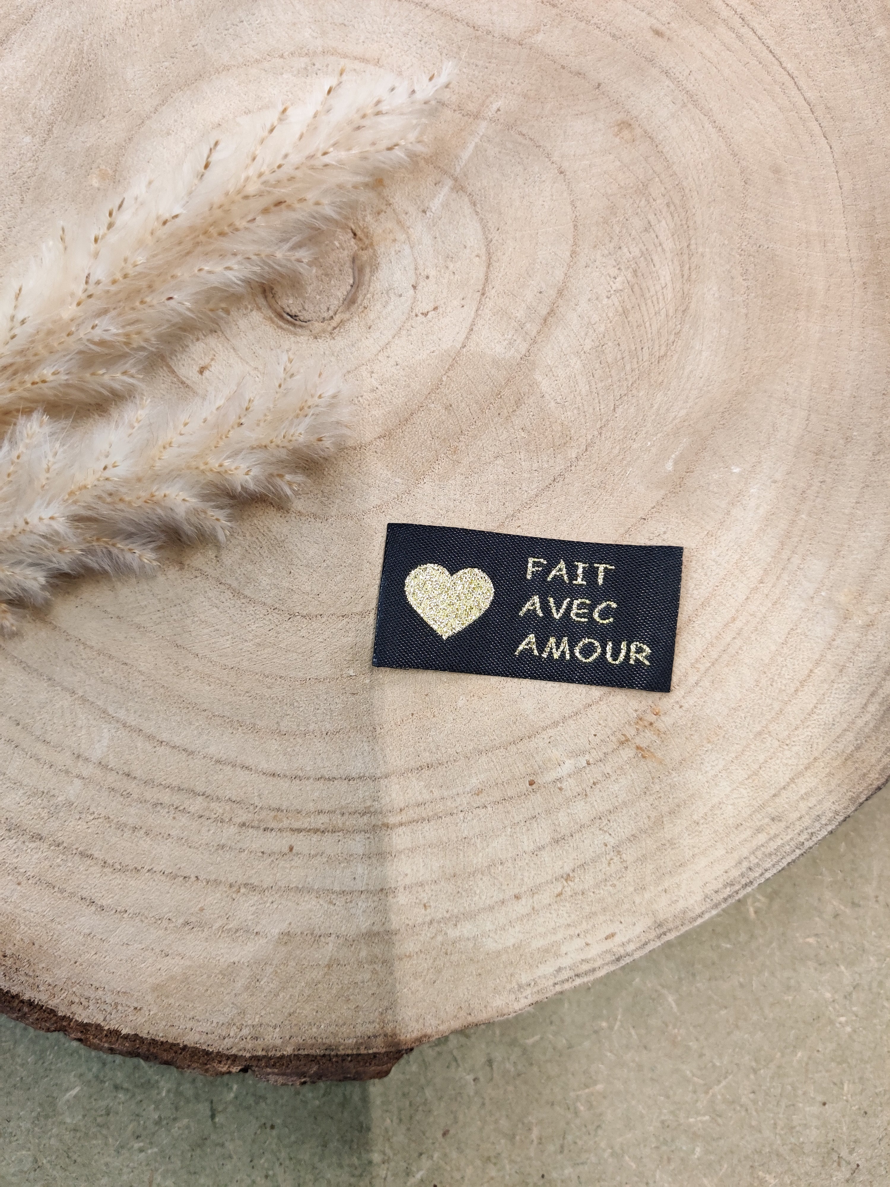 Etiquette tissées à coudre - noir et doré - fait avec amour