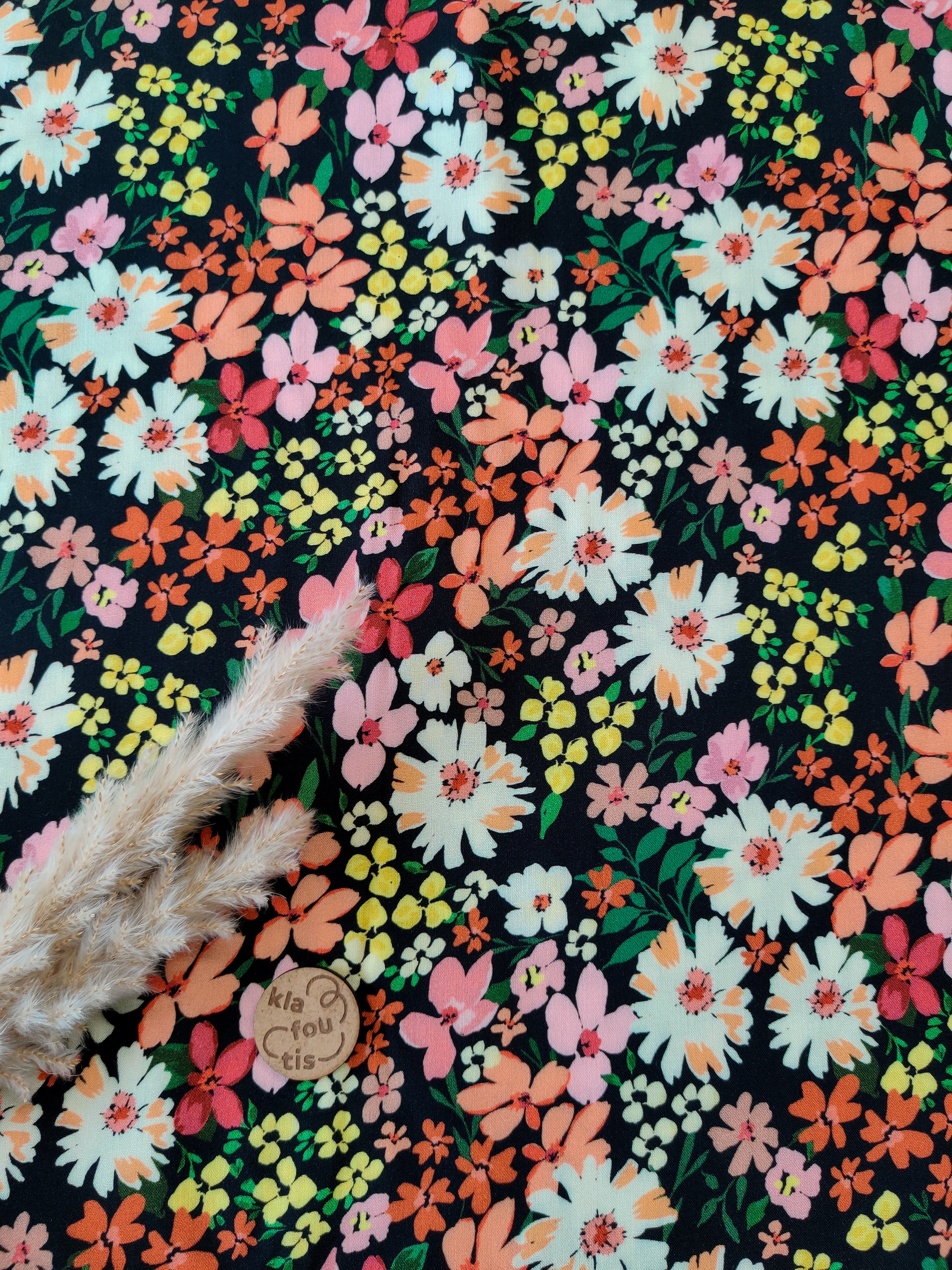 Popeline de viscose noire - Jardin fleuri