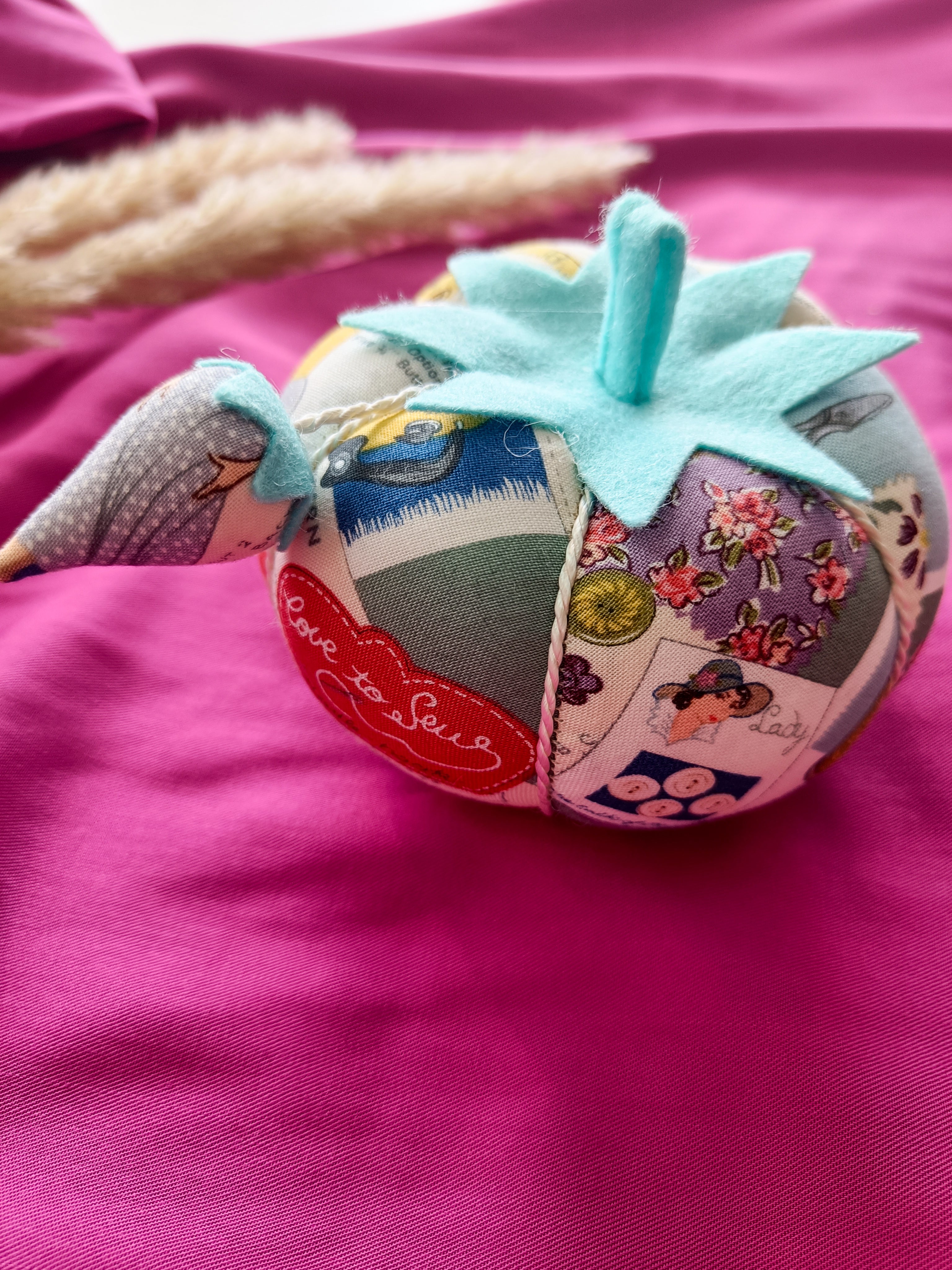 Pelote à épingles - patchwork