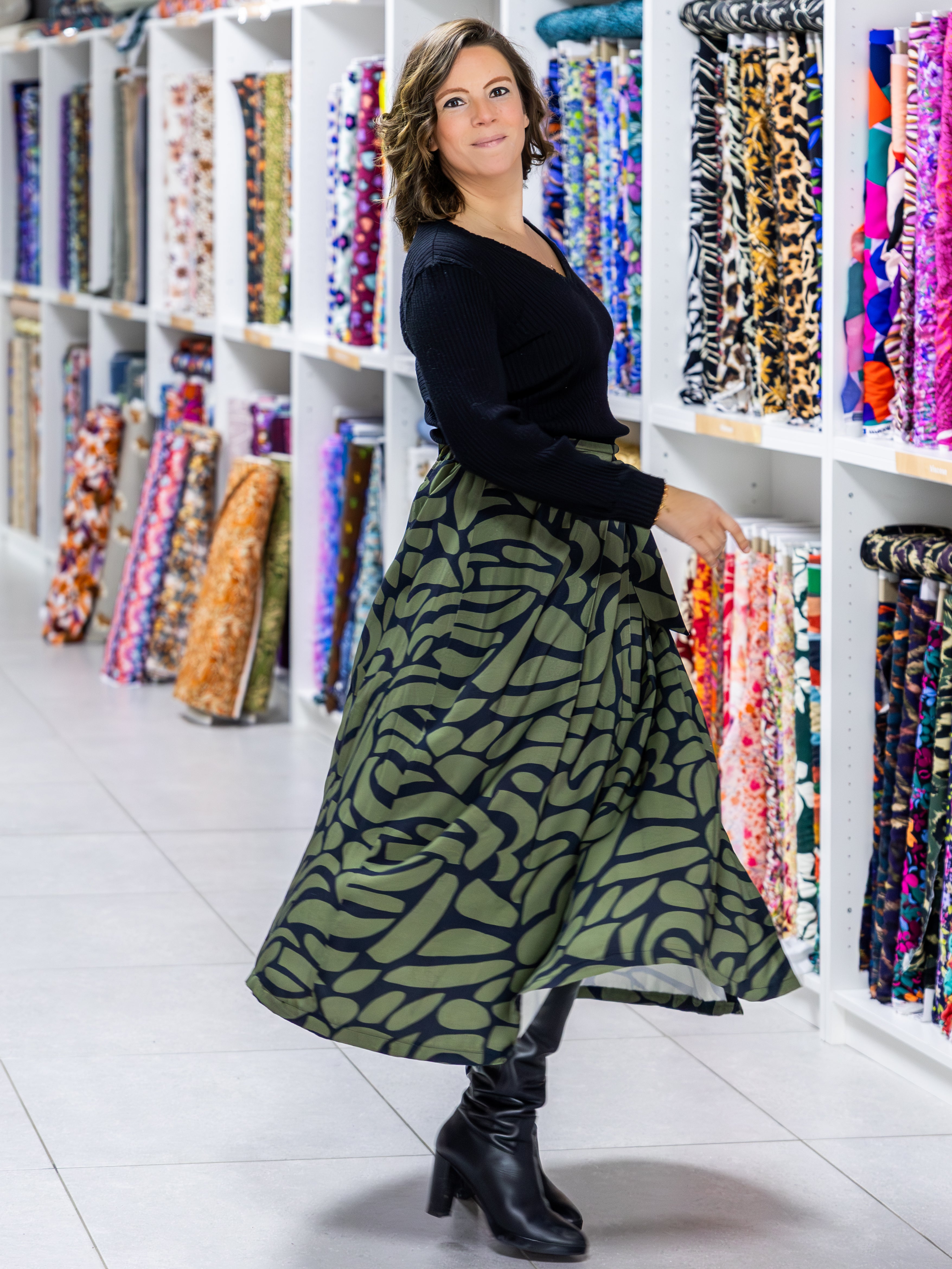 Twill de viscose noir et kaki - abstraction totale