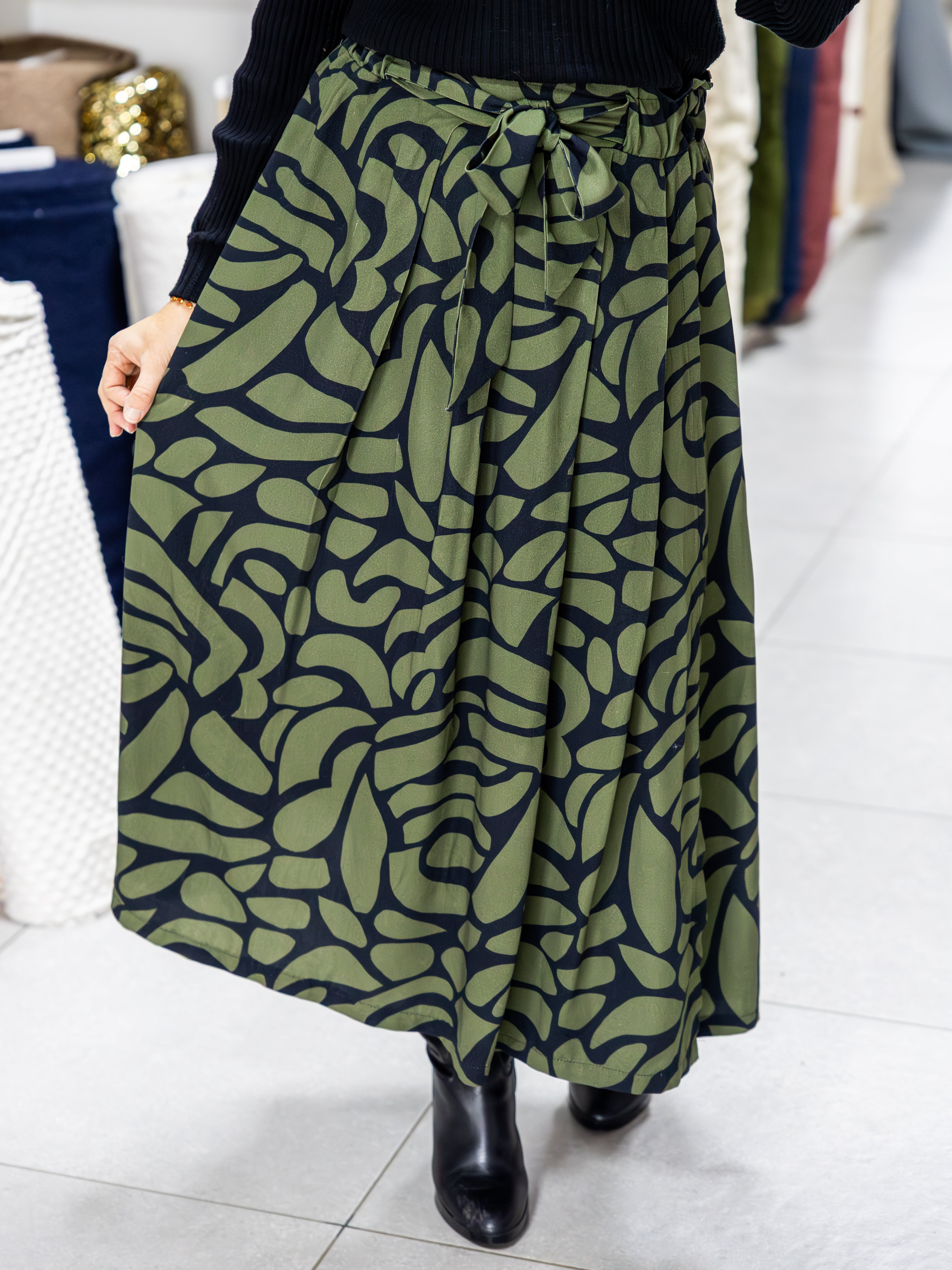 Twill de viscose noir et kaki - abstraction totale