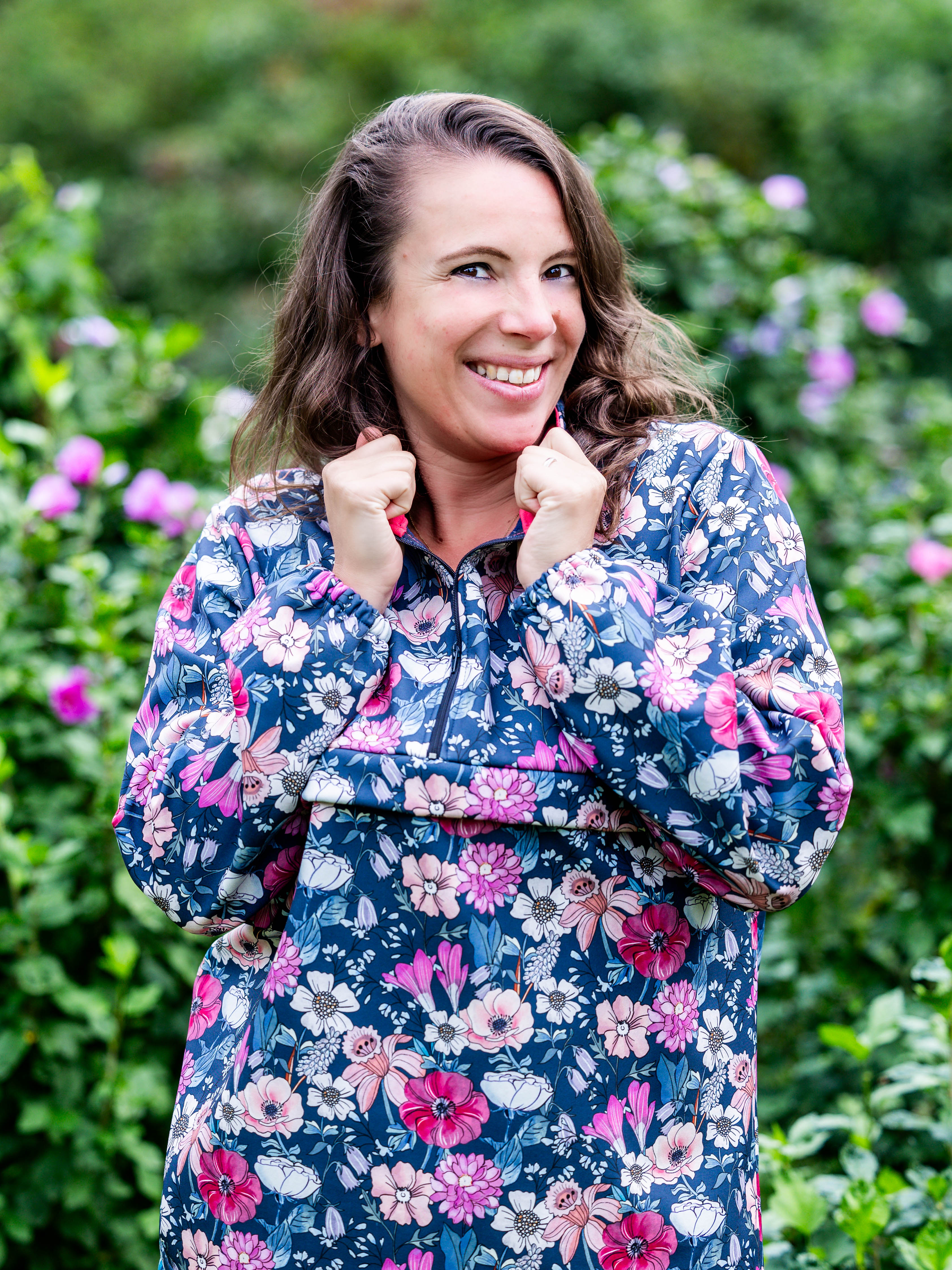 QUETSCHE : Le coupe-vent à poche ventrale - FEMME