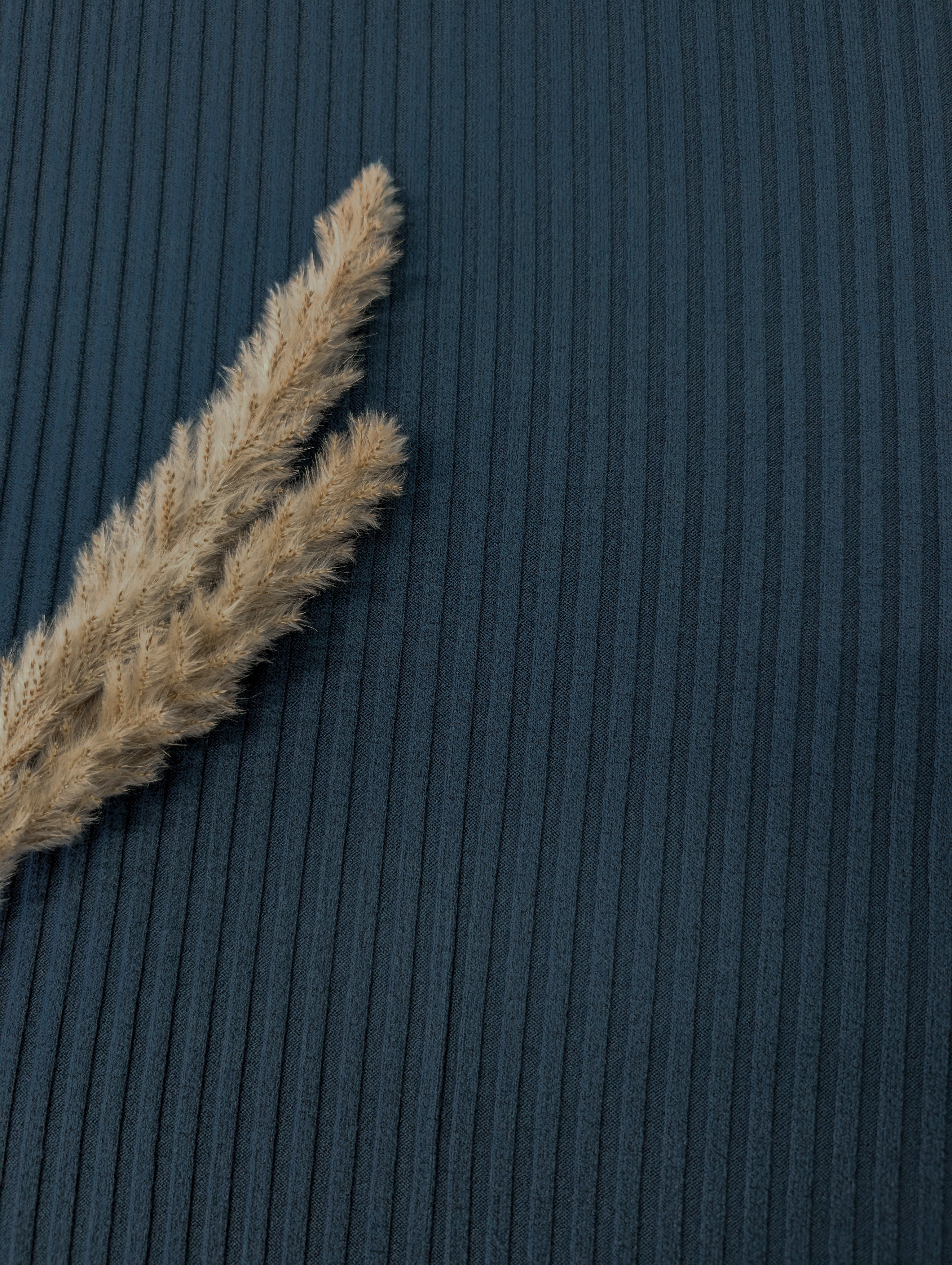 Maille côtelée fluide - Pétrole foncé