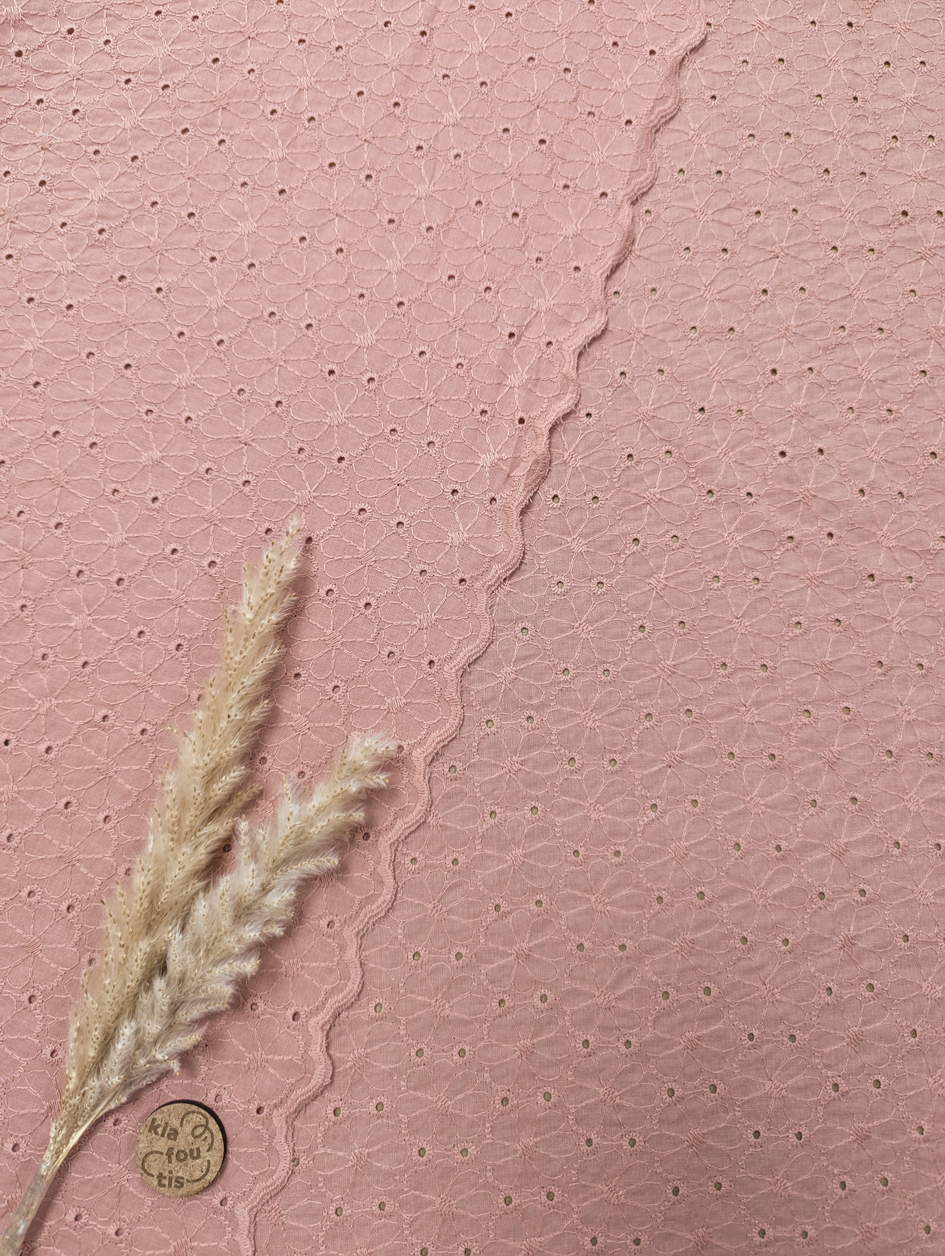 Broderie anglaise bois de rose - floraison