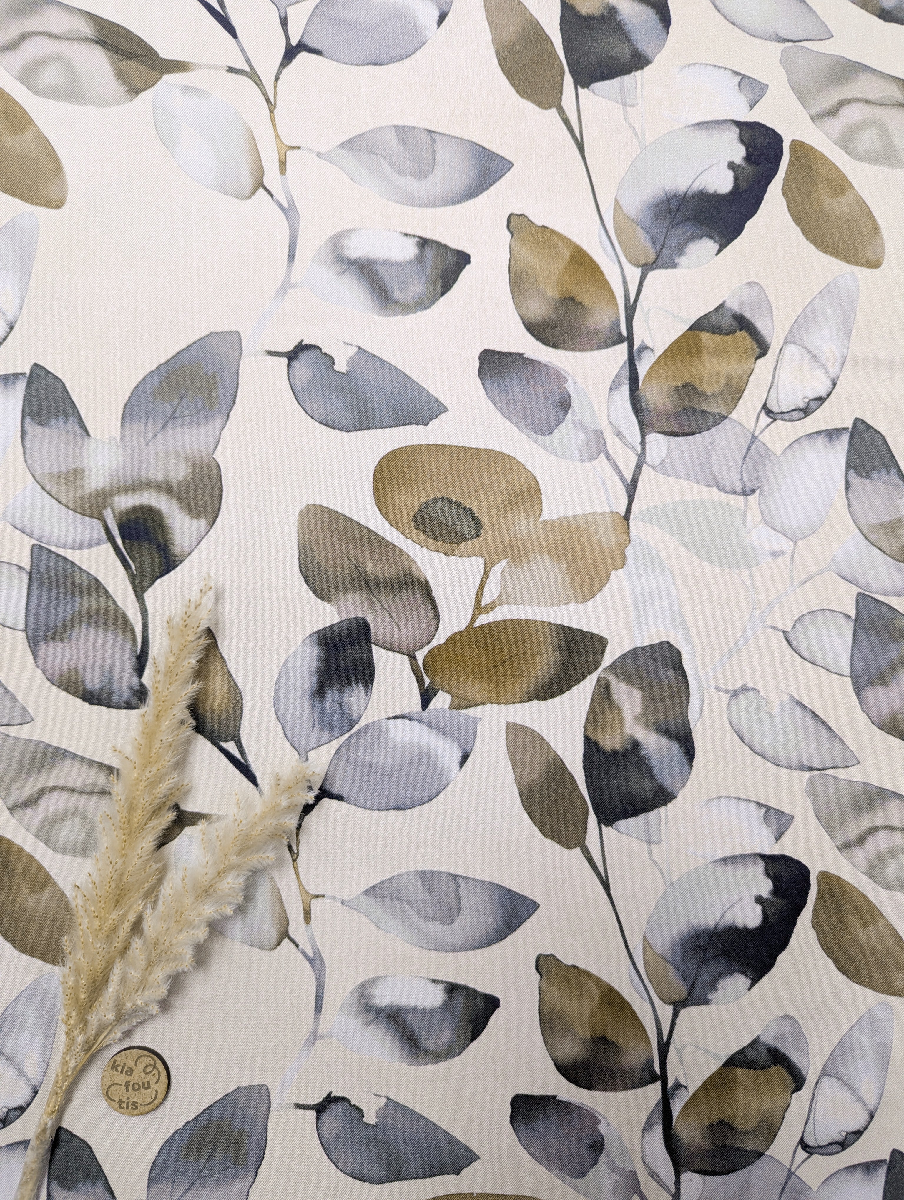 Twill de viscose beige - effet eucalyptus