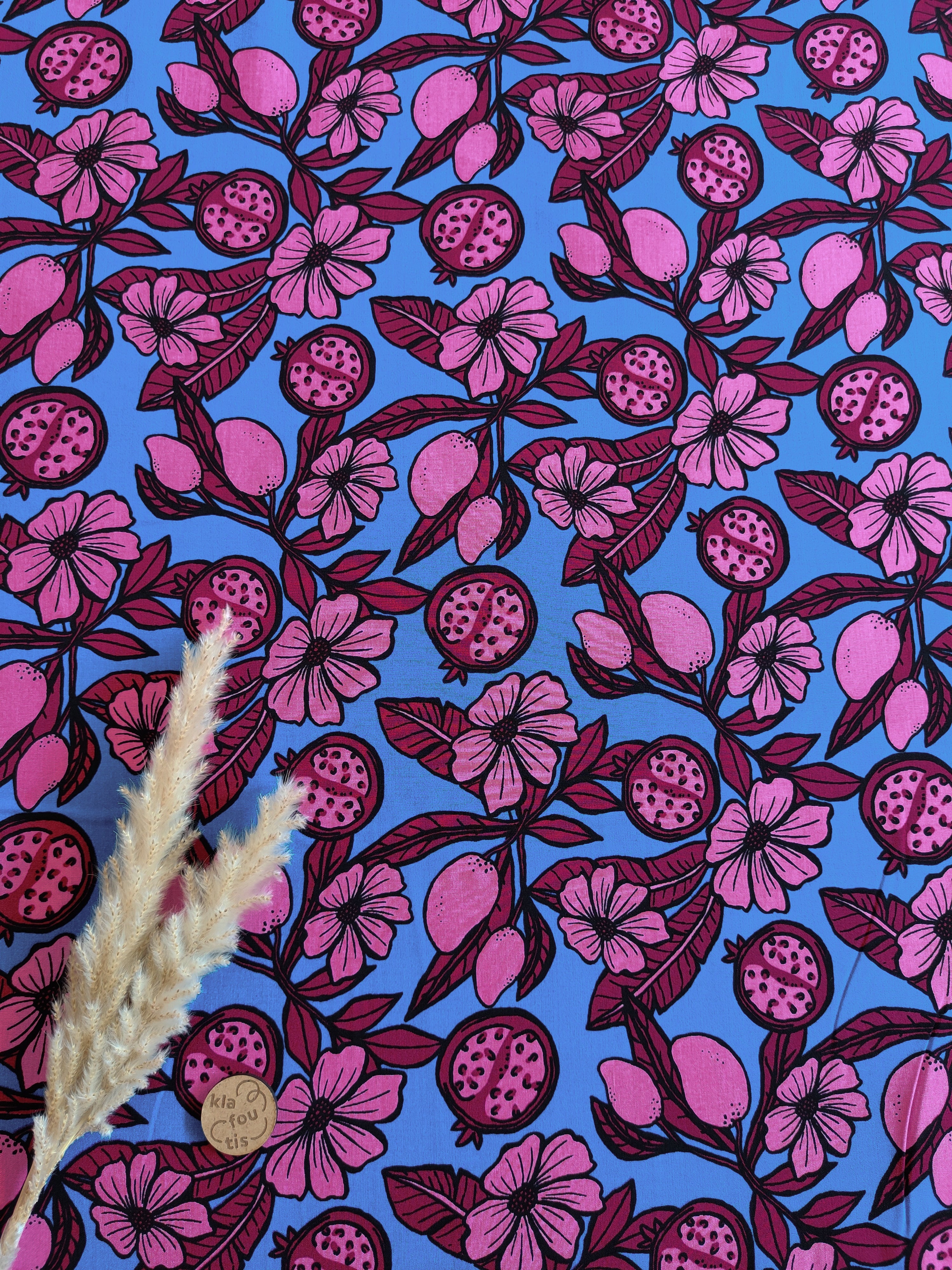 Popeline de viscose bleue - Fruits en fleurs