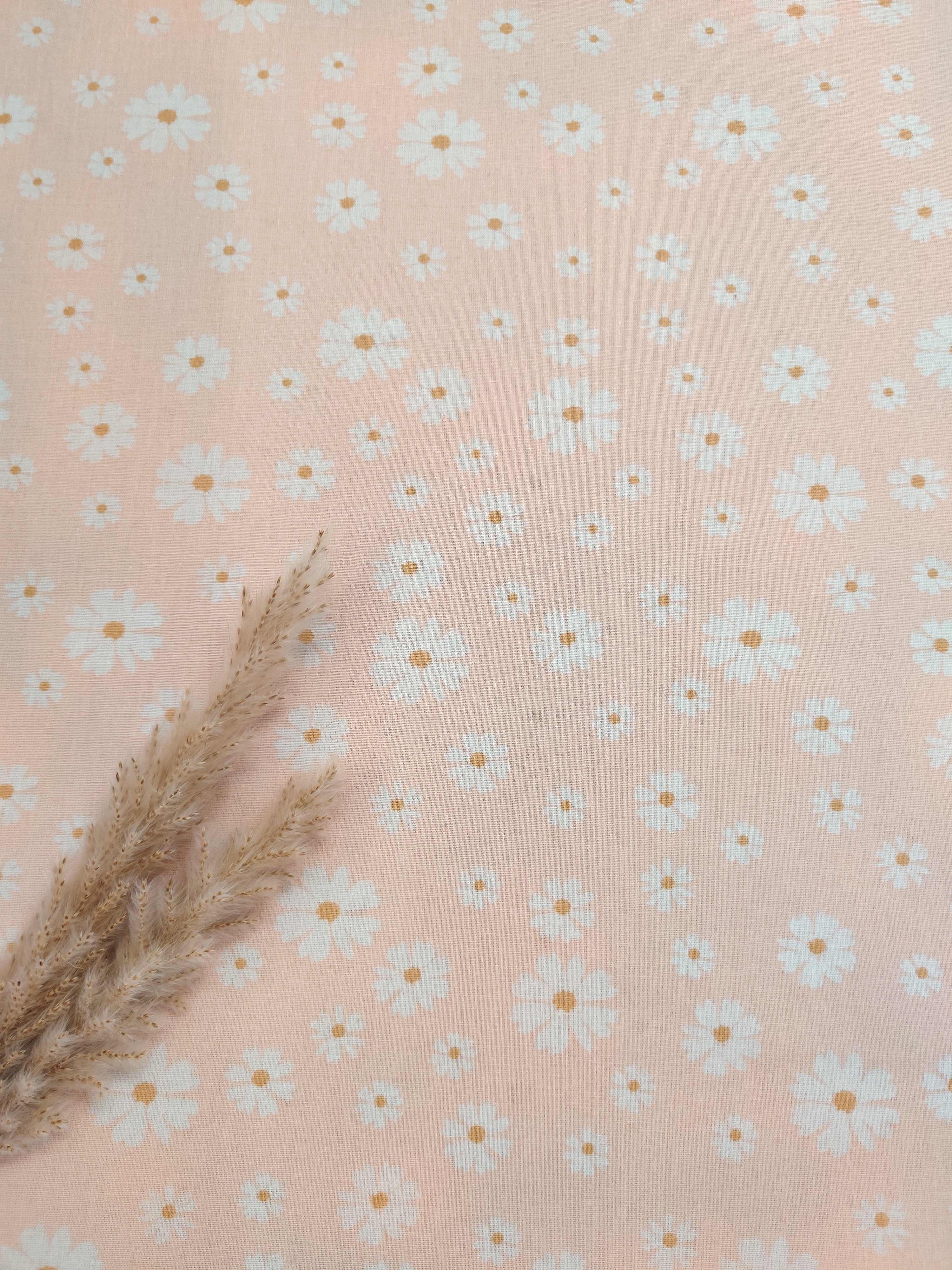 Popeline de coton rose clair - Fleurs blanches