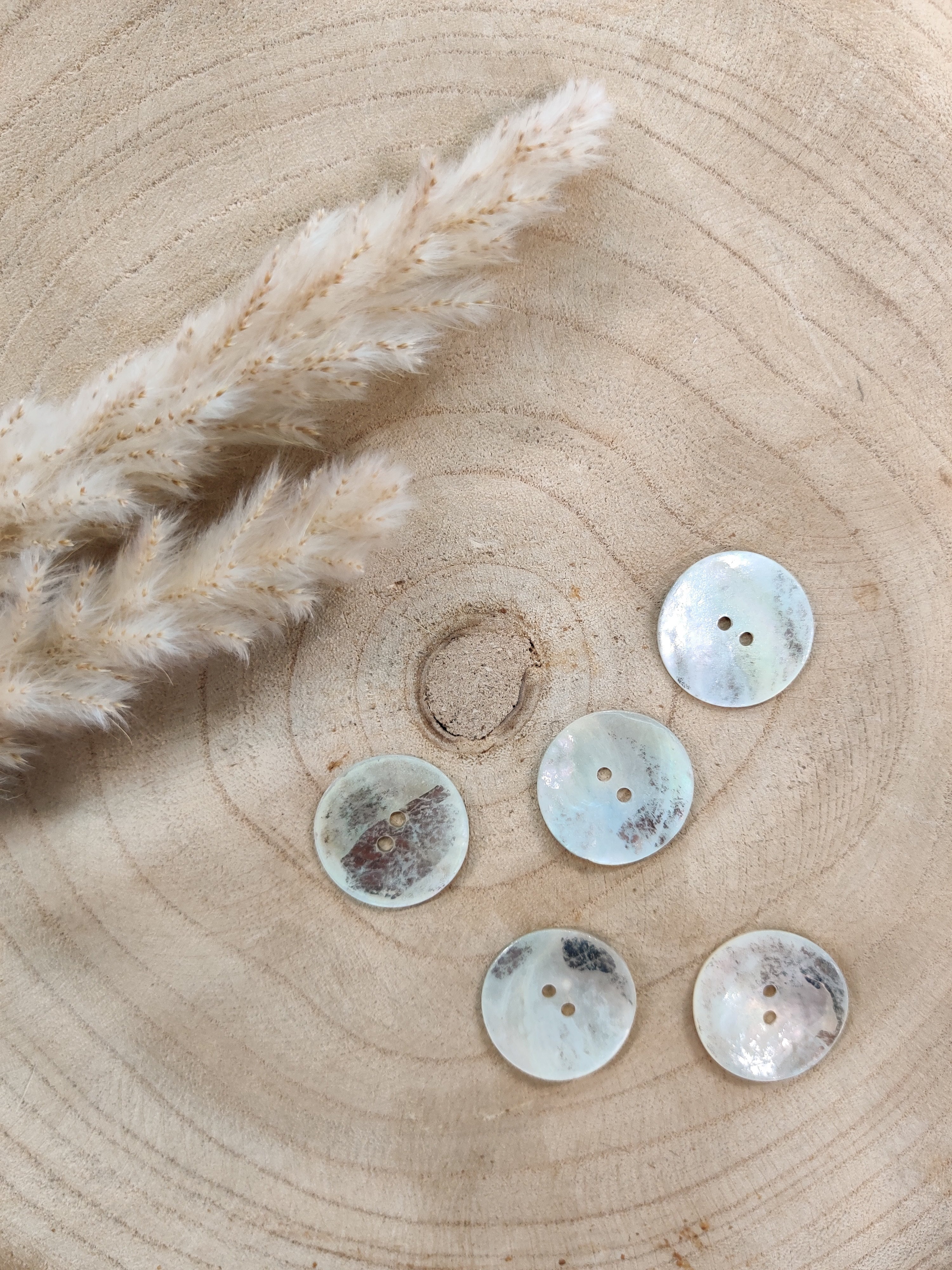 Boutons en nacre 25 mm - Or ou argent