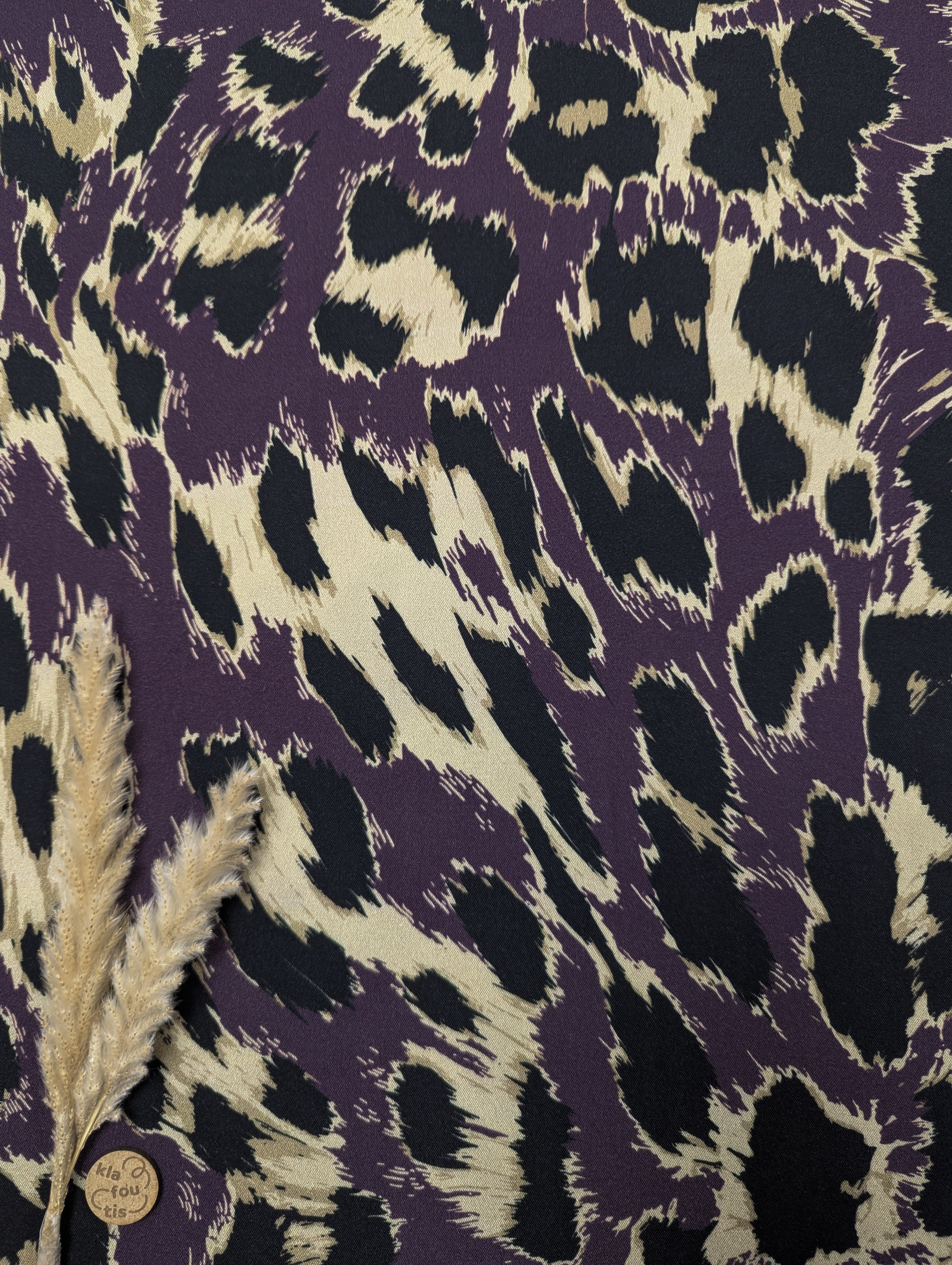 Twill de viscose aubergine - éclat