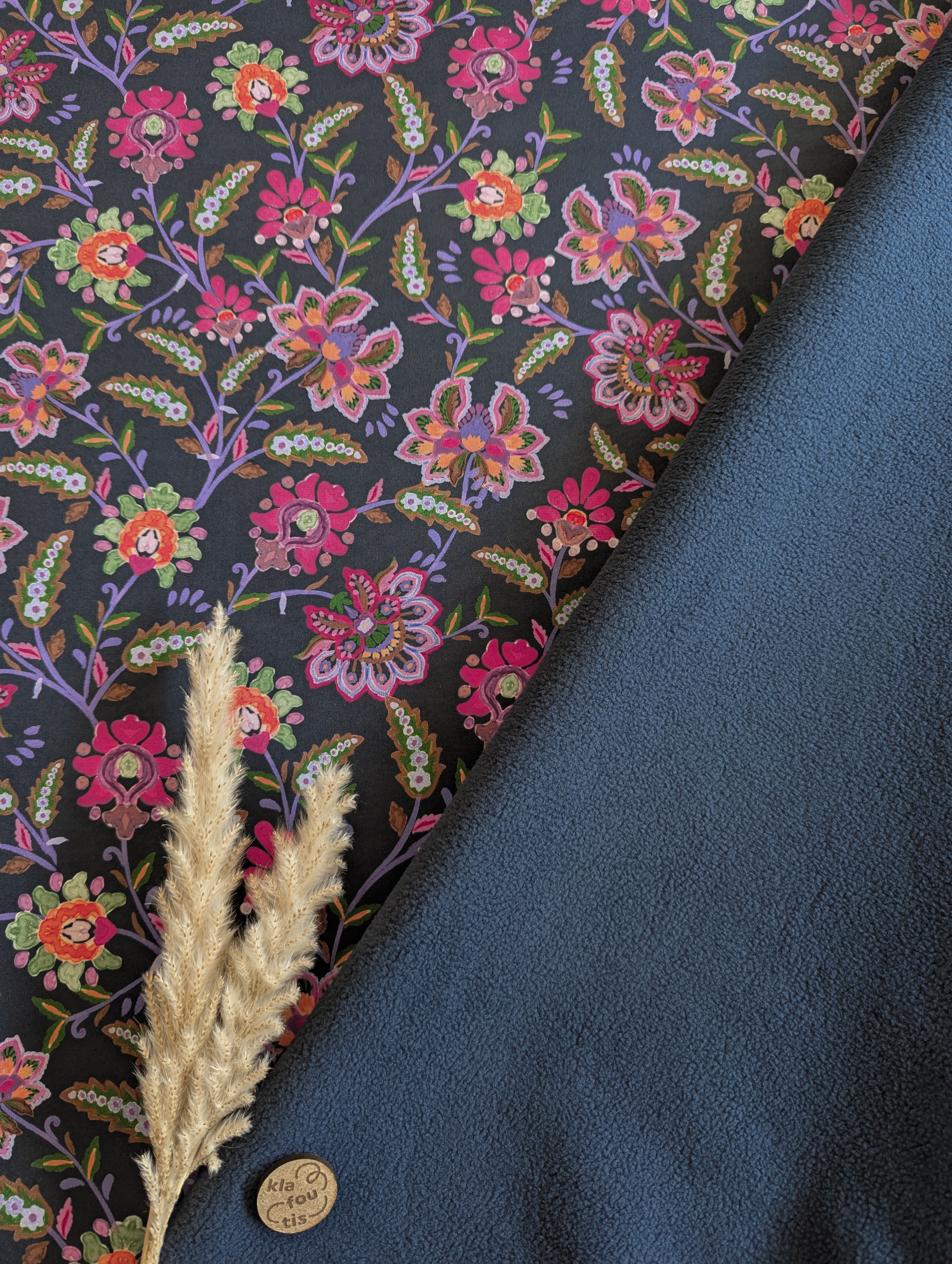 Softshell bleu marine foncé- fleurs multicolores