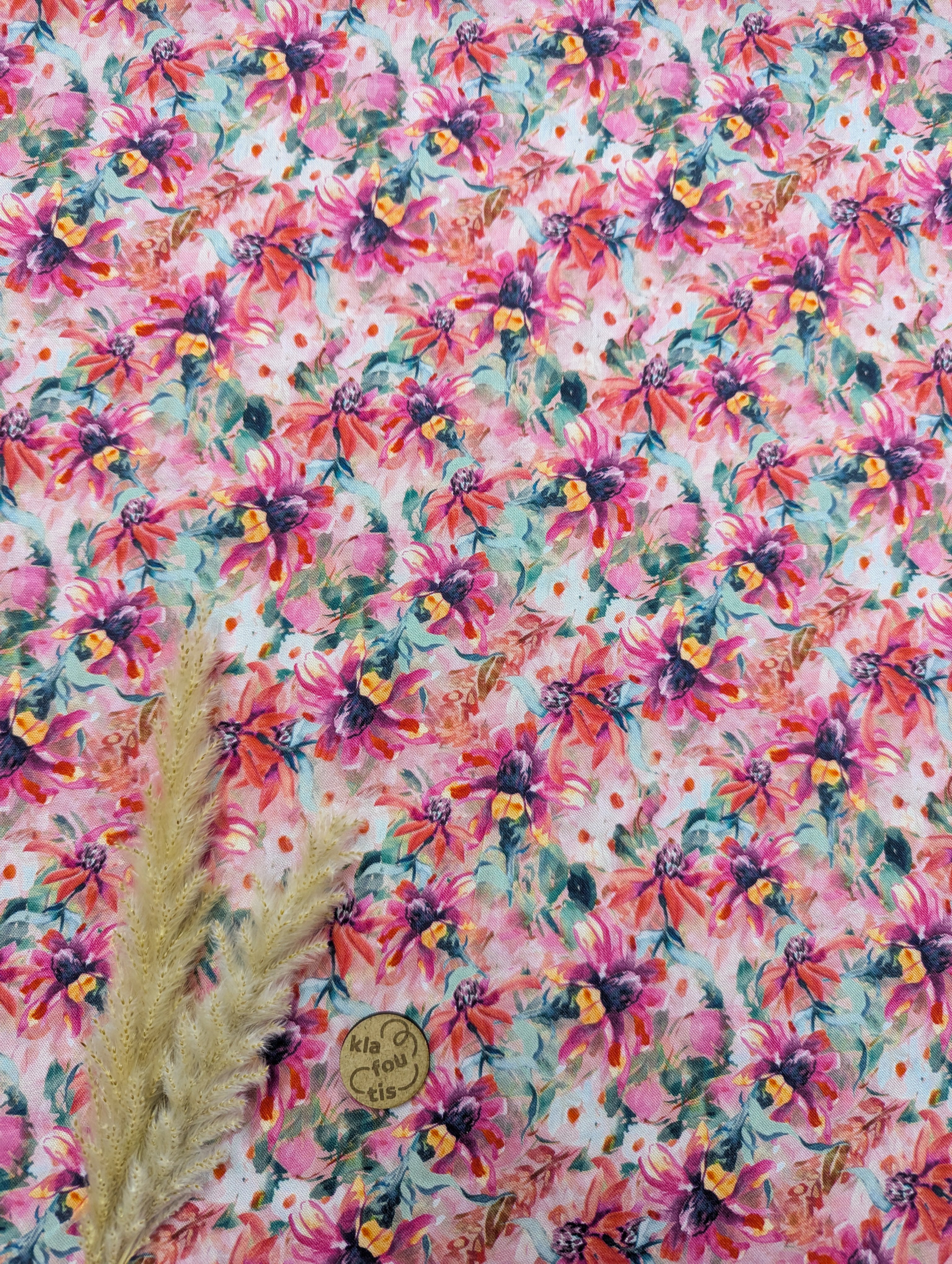 Popeline de viscose rose - bouillonnement floral