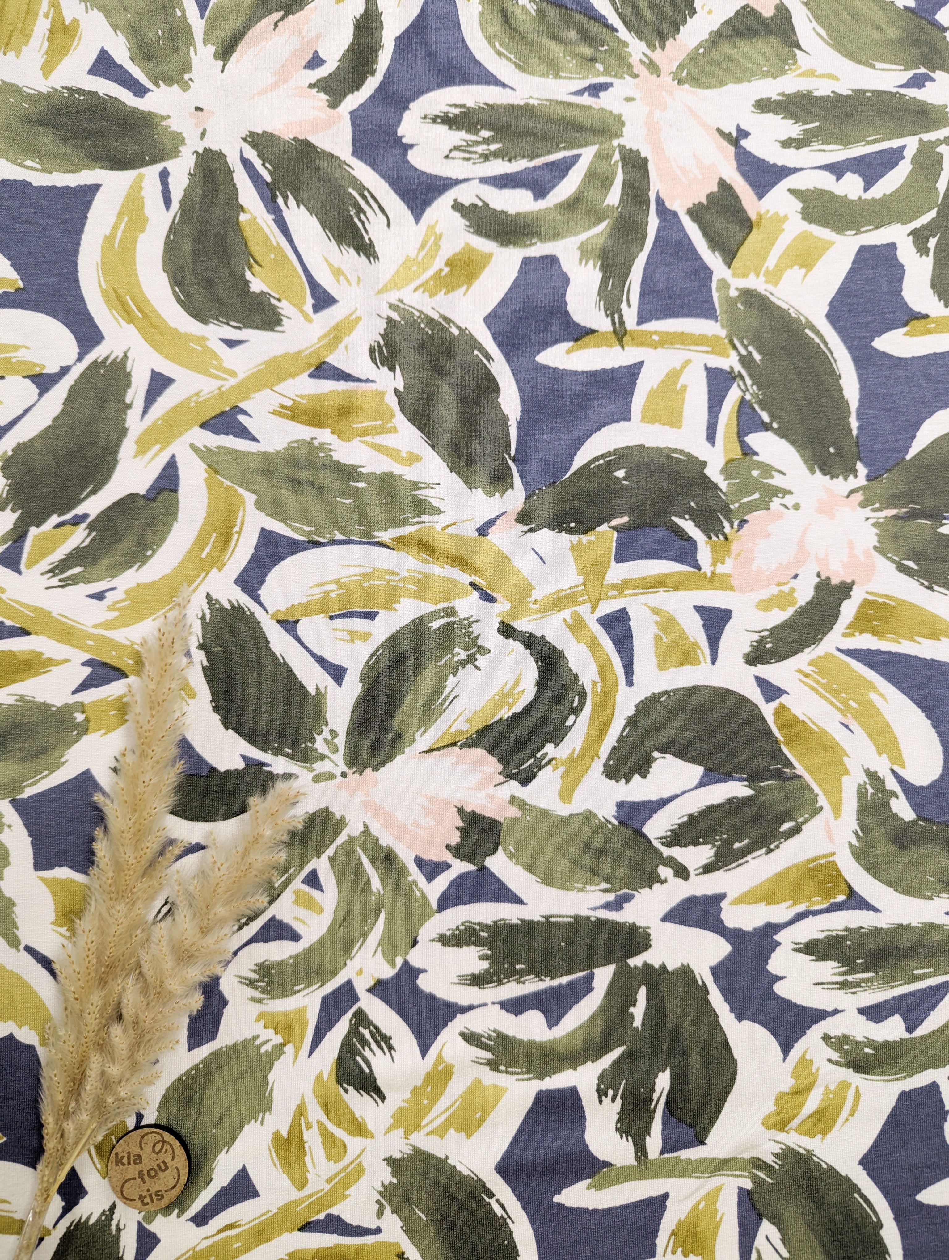 Jersey de viscose bleu jeans - fleurs nature