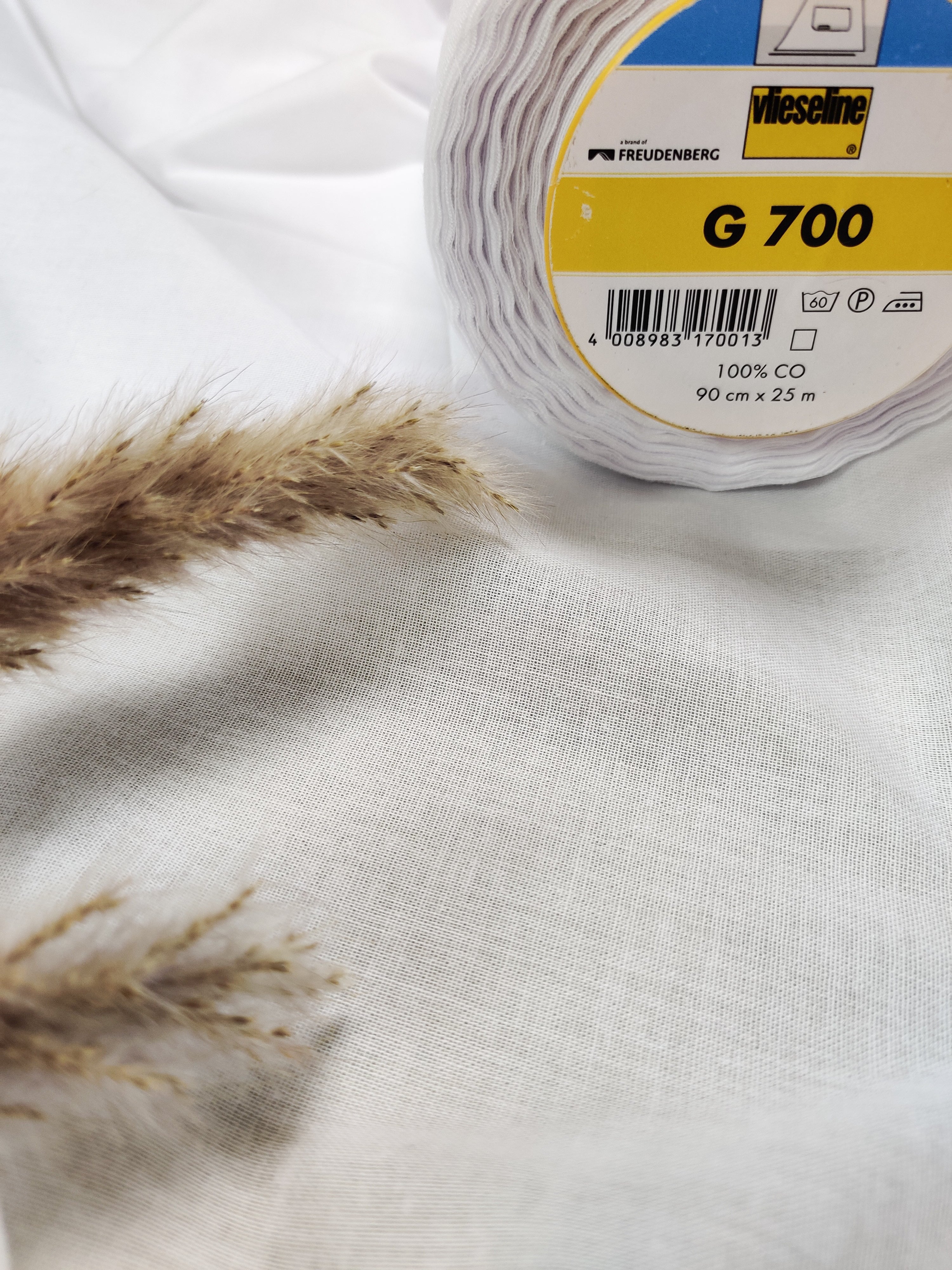 Entoilage thermocollant tissu G700