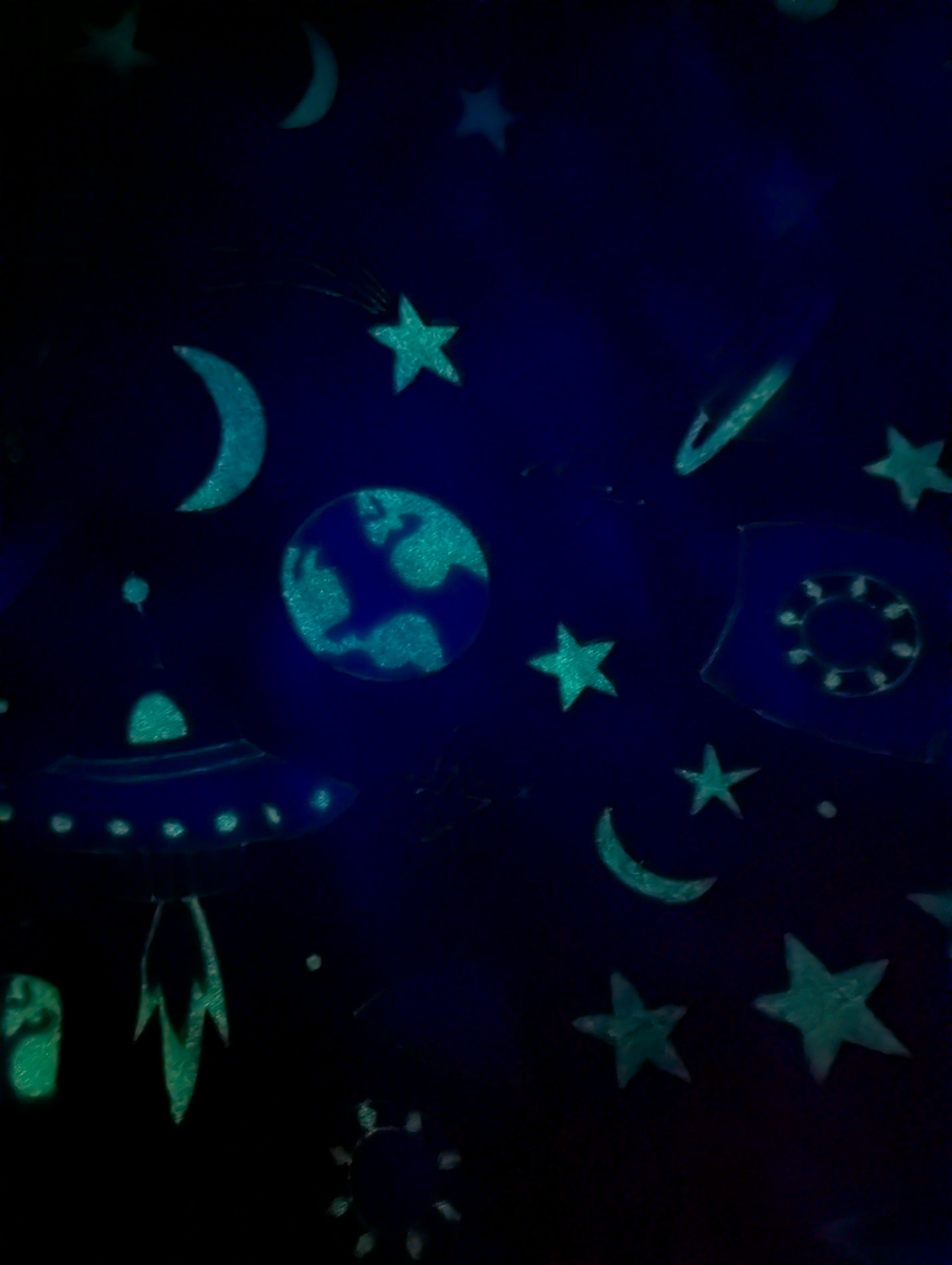 Tissu doudou phosphorescent bleu - fusées