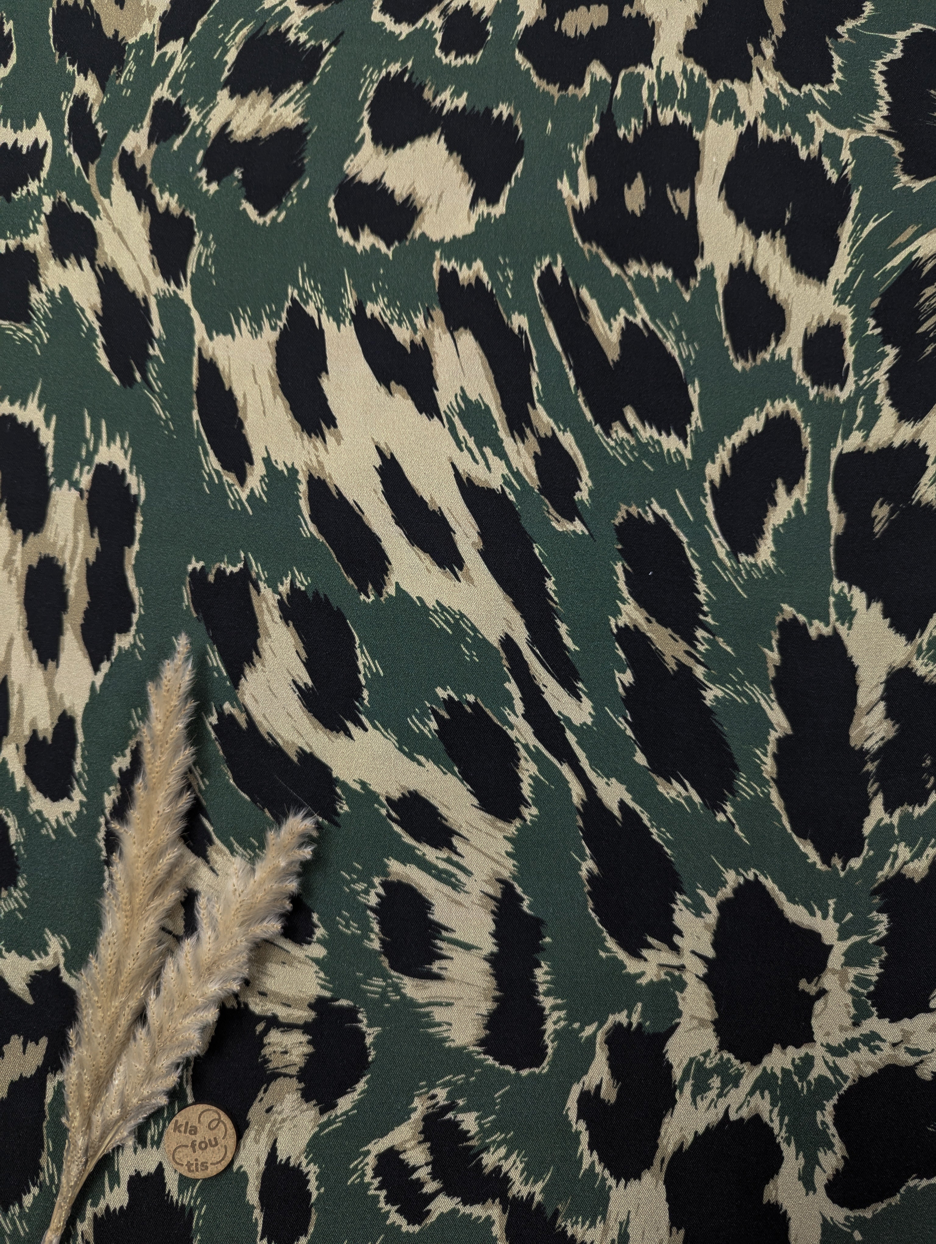 Twill de viscose kaki - éclat