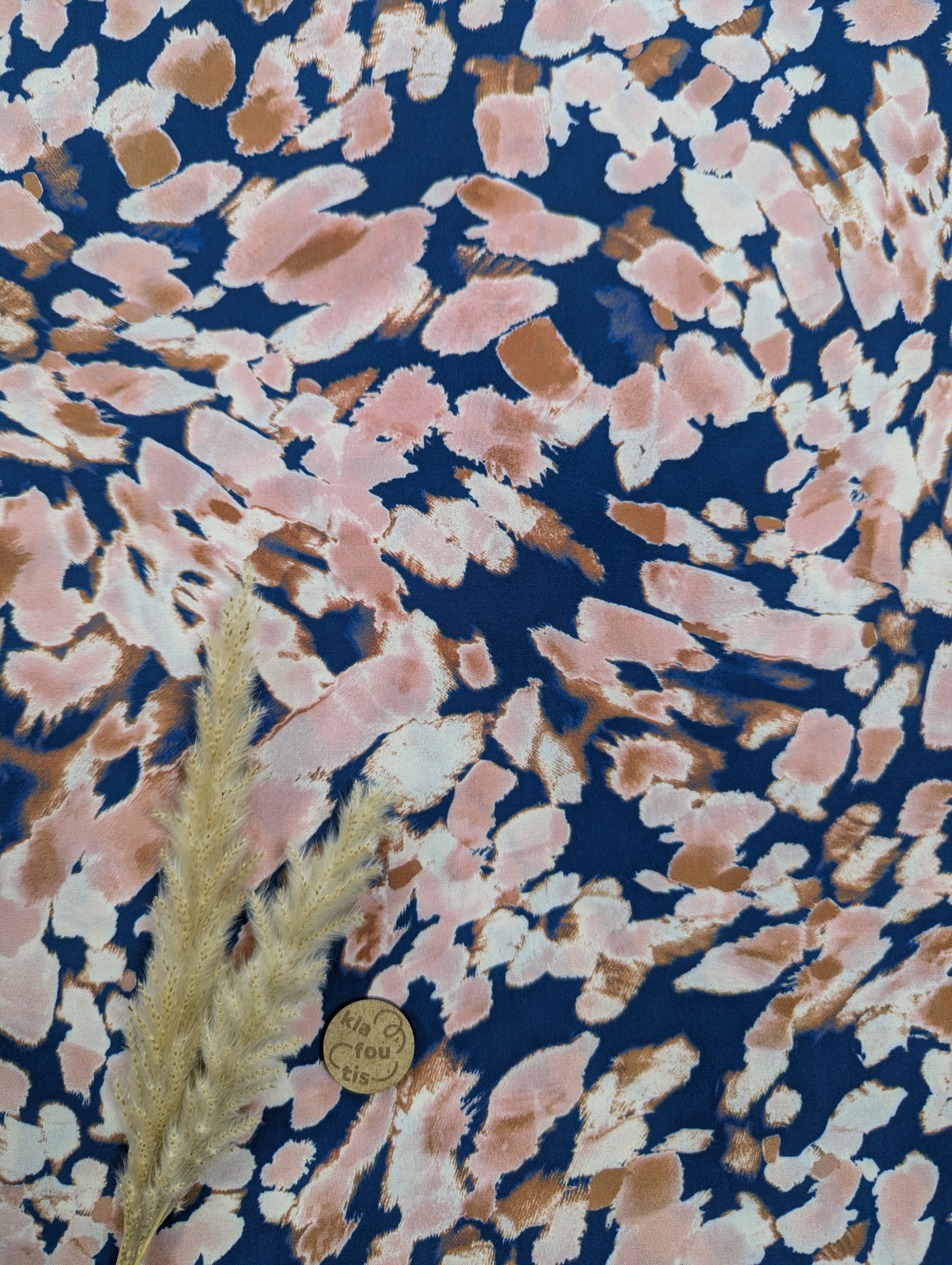 Popeline de viscose bleue - touches d