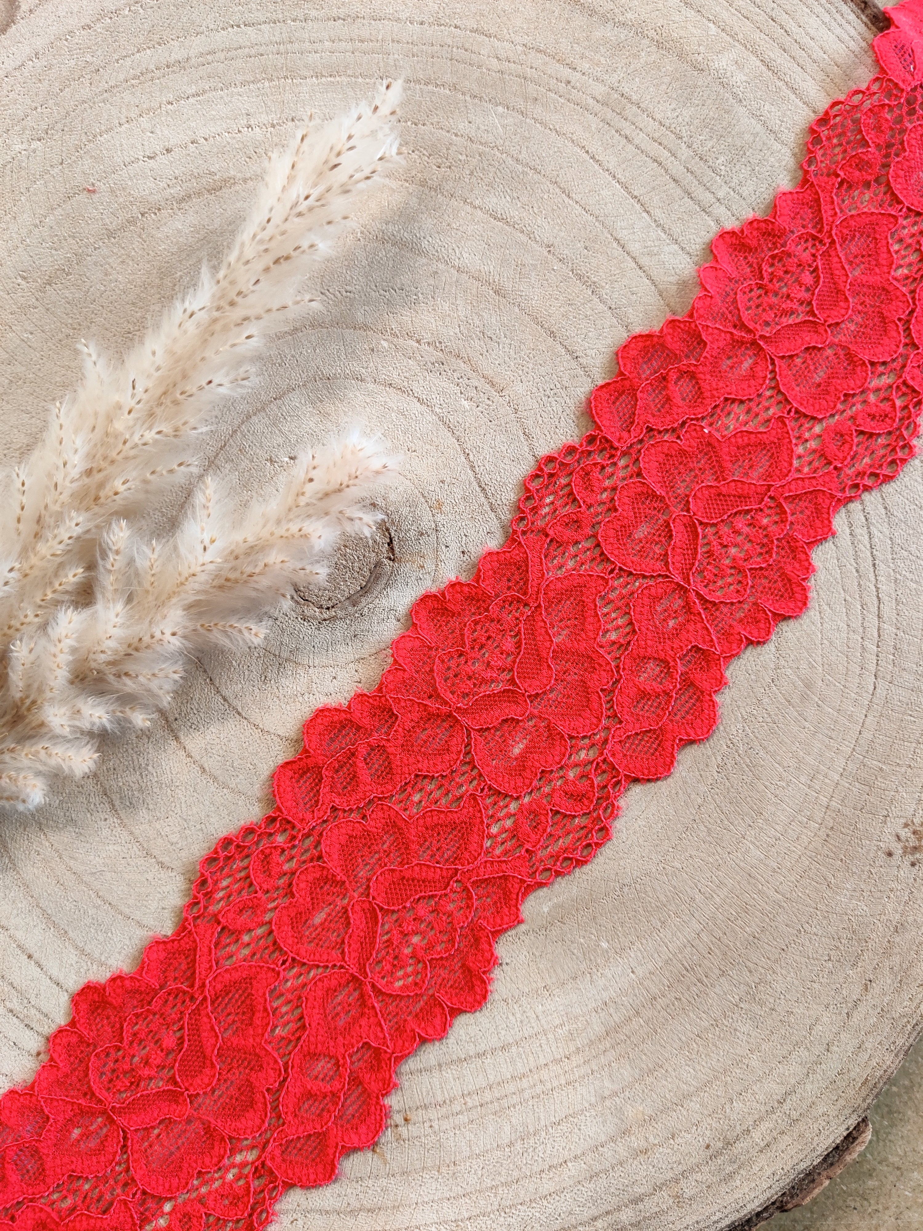 Dentelle grosses fleurs 5,5 cm - Rouge