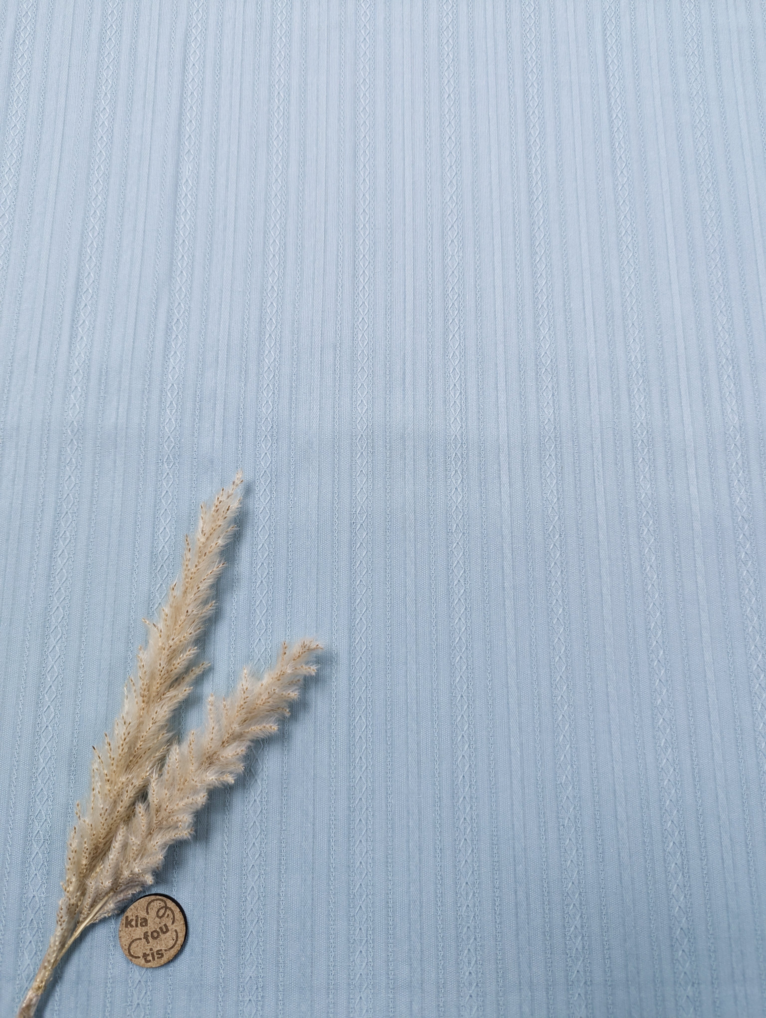 Broderie anglaise fine - bleu ciel