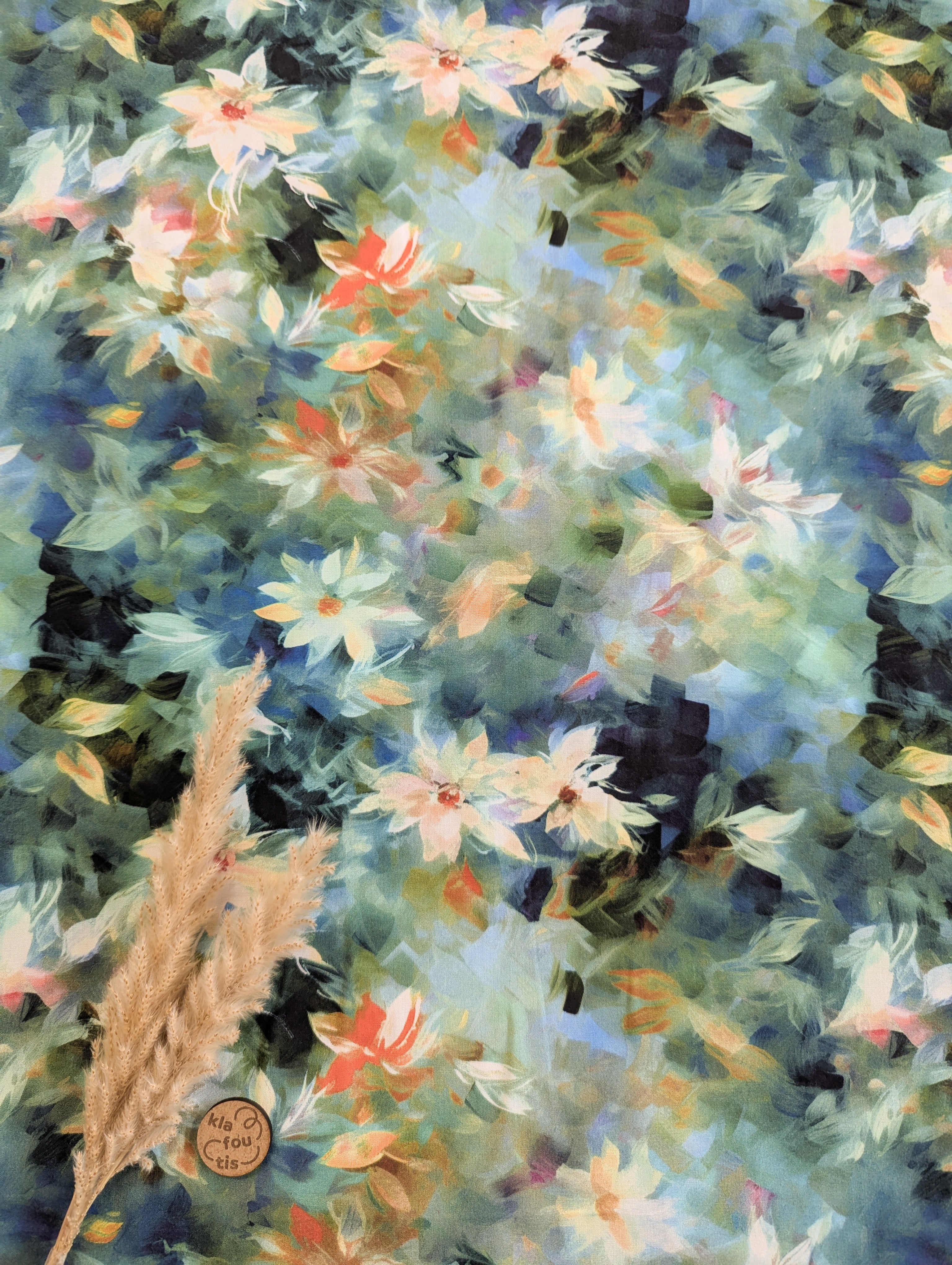 Popeline de viscose verte - fleurs abstraites