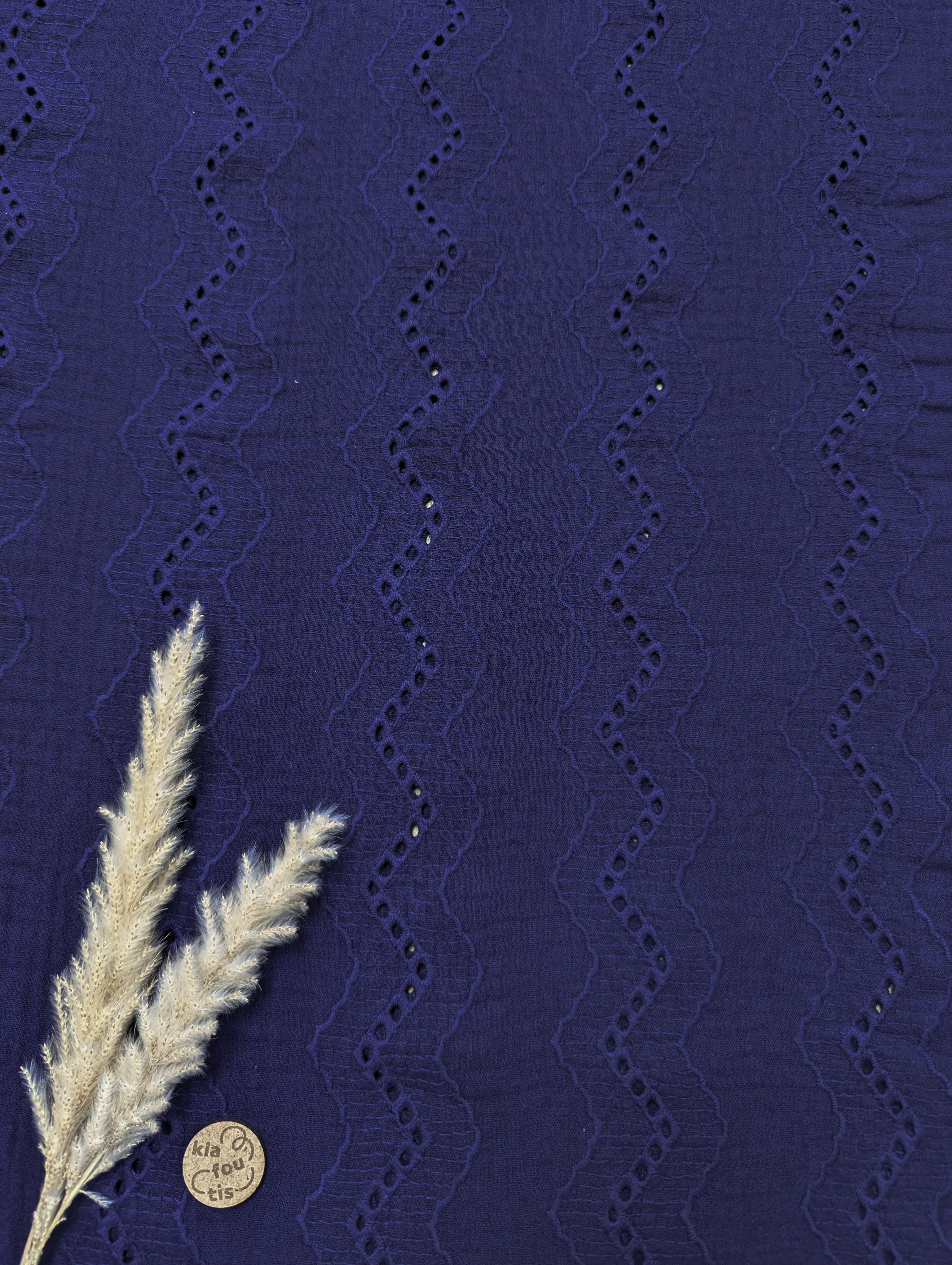 Double gaze ajourée bleu marine avec double bordure