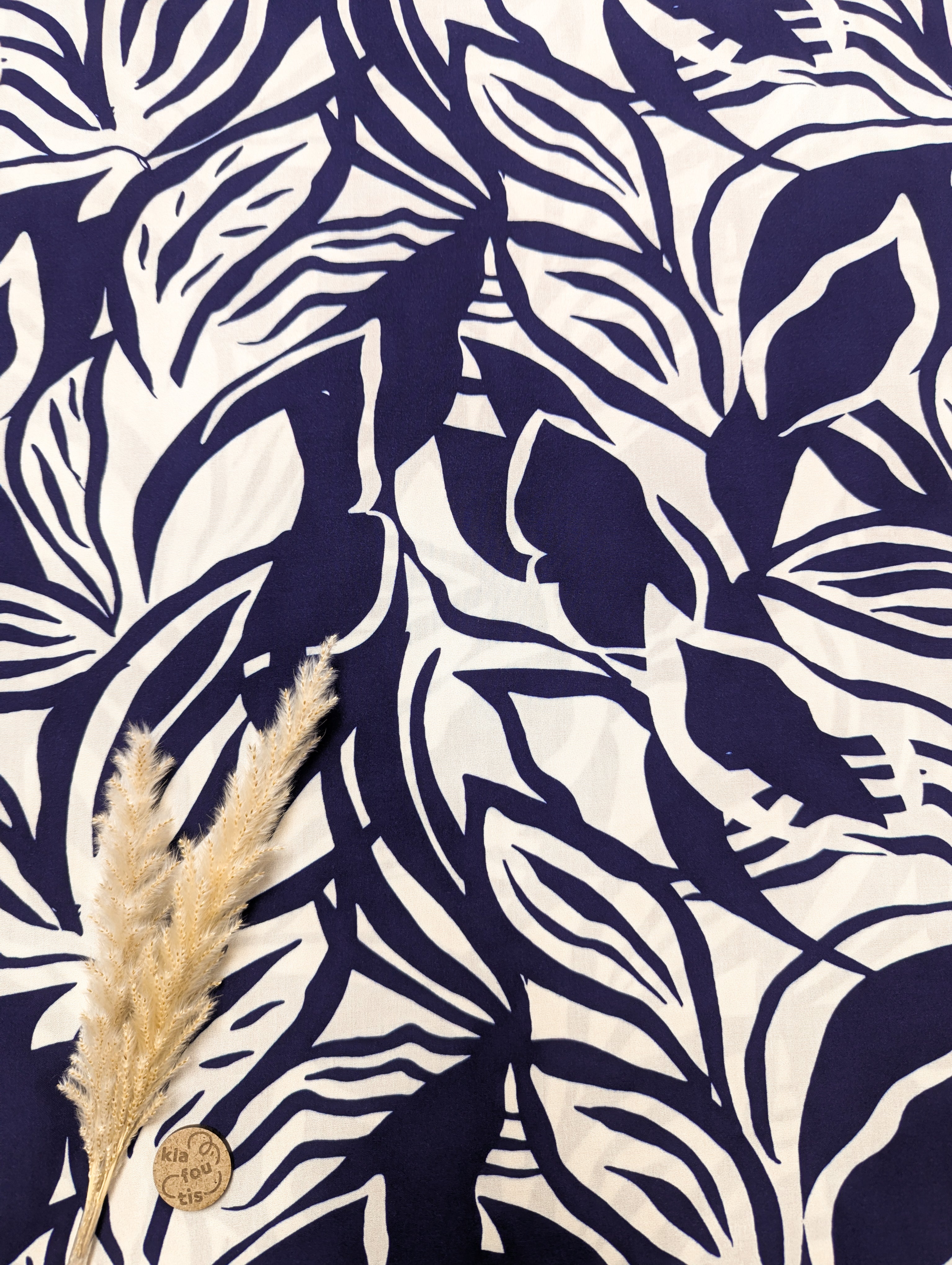 Popeline de viscose crème et bleu marine - Duochrome