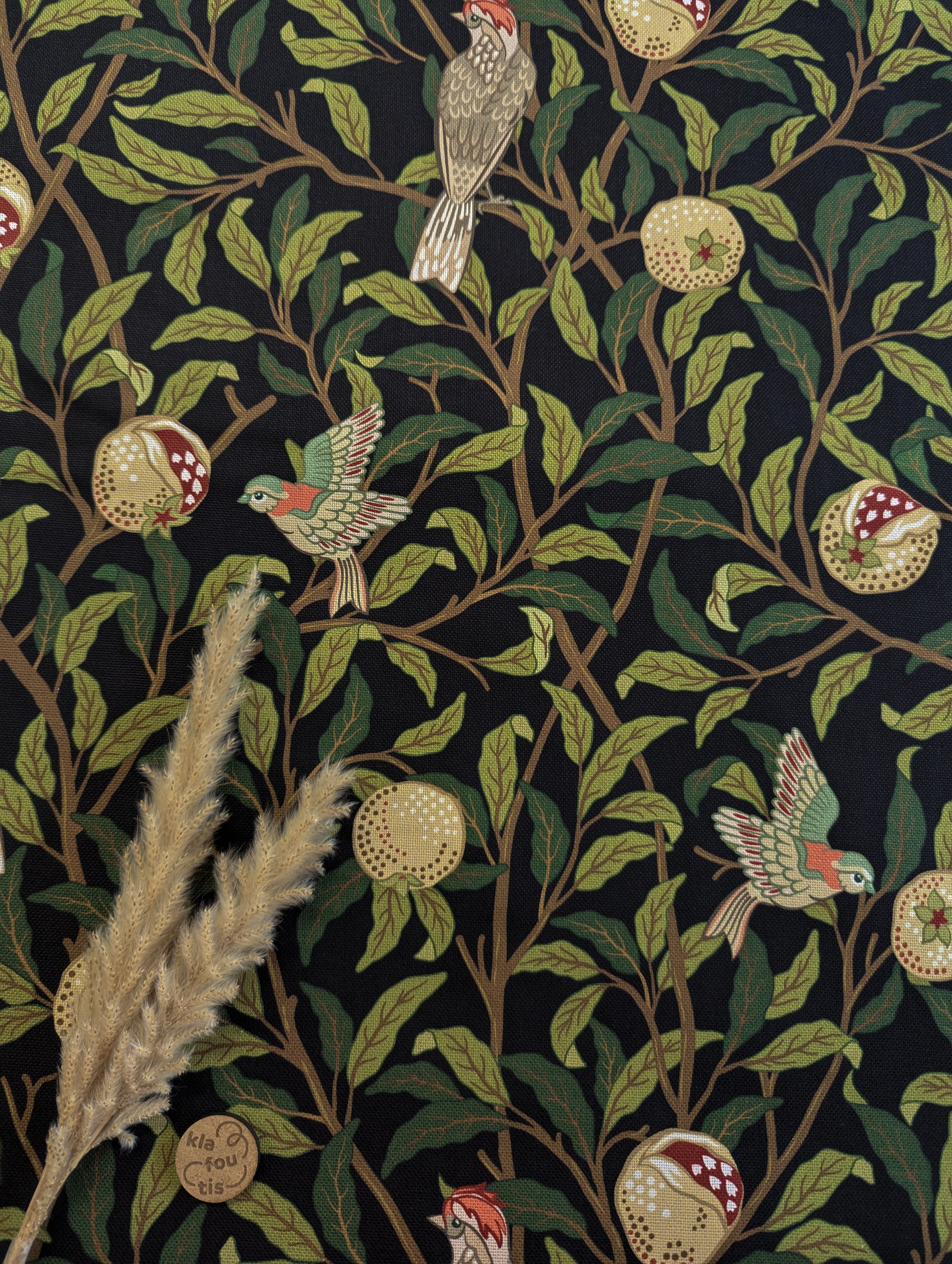 Canevas noir - exotique