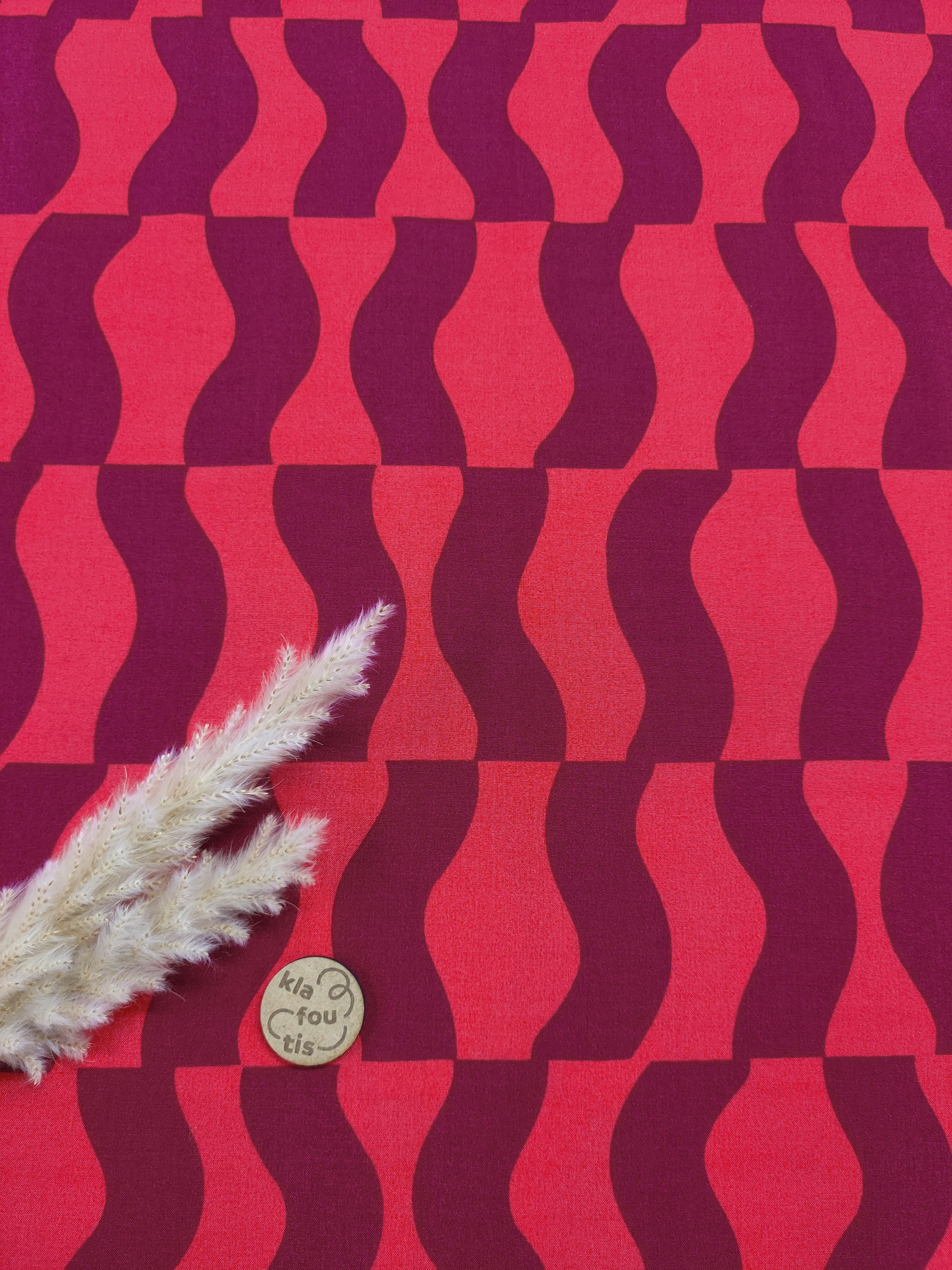 Popeline de viscose Ecovero cerise - Vague rétro