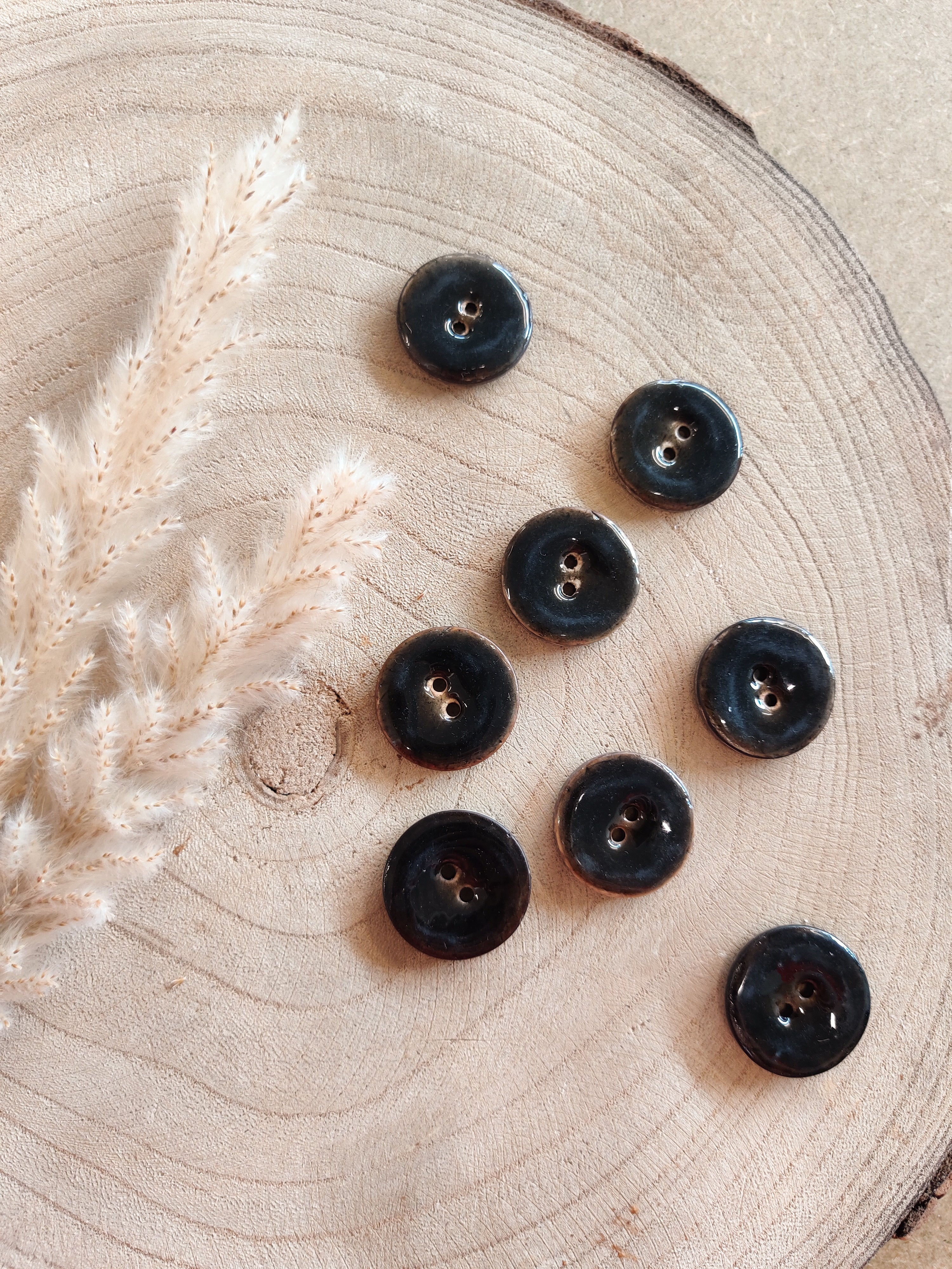 Bouton en coco laqué 25 mm - assorti à votre tissu