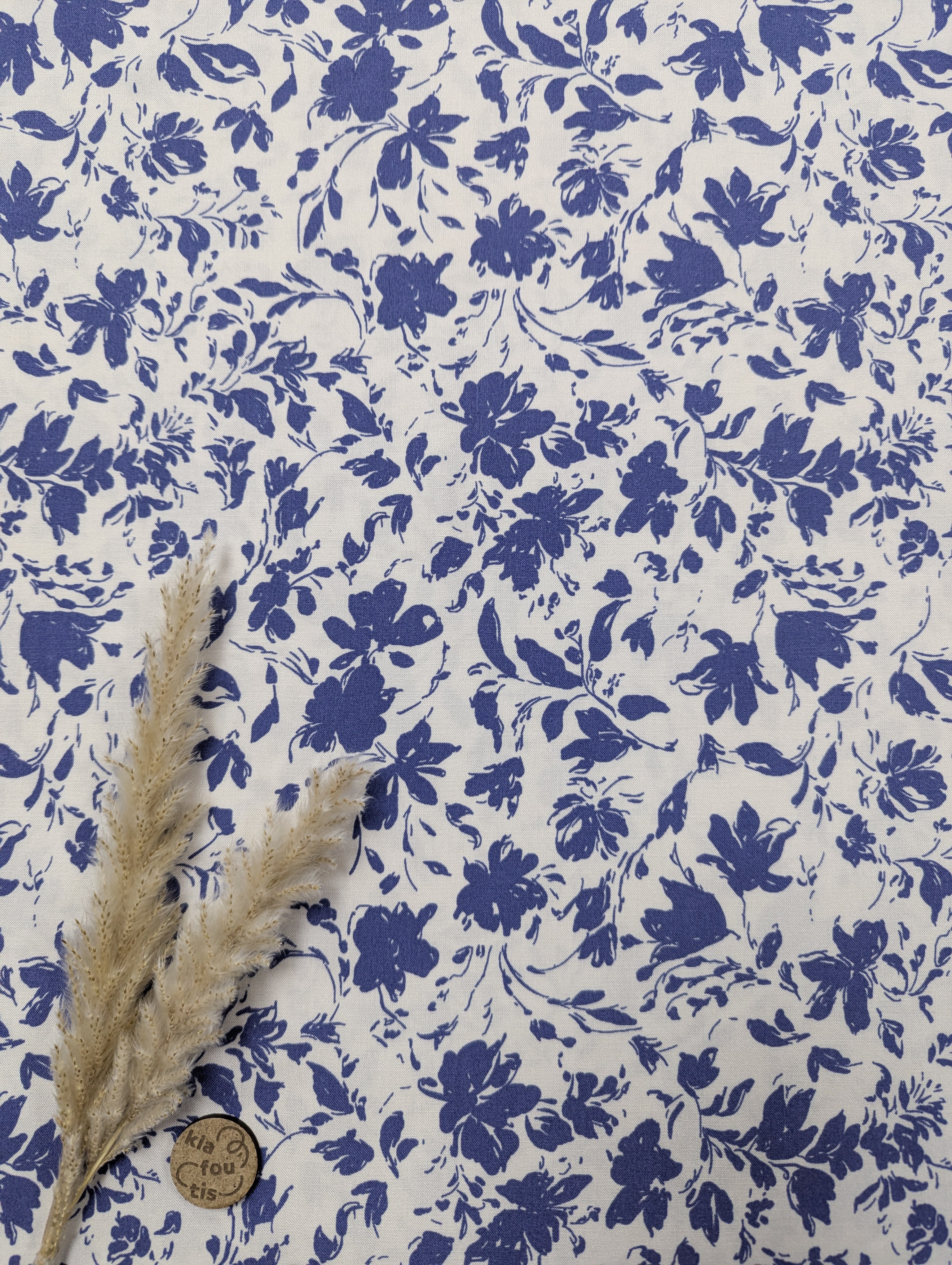 Popeline de bambou écru et bleu jeans - joyeuses fleurs