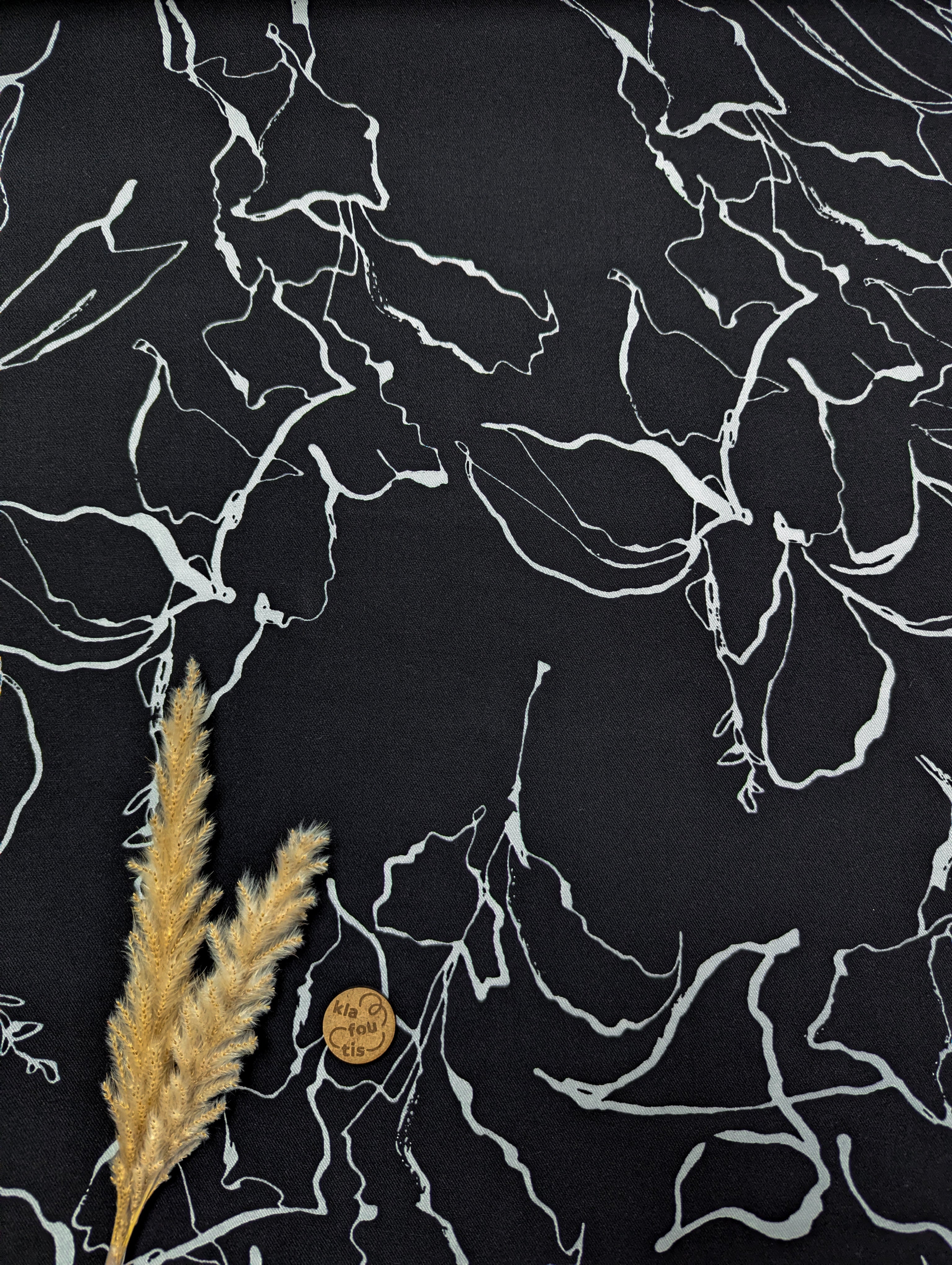 Twill de viscose noir - traits abstraits