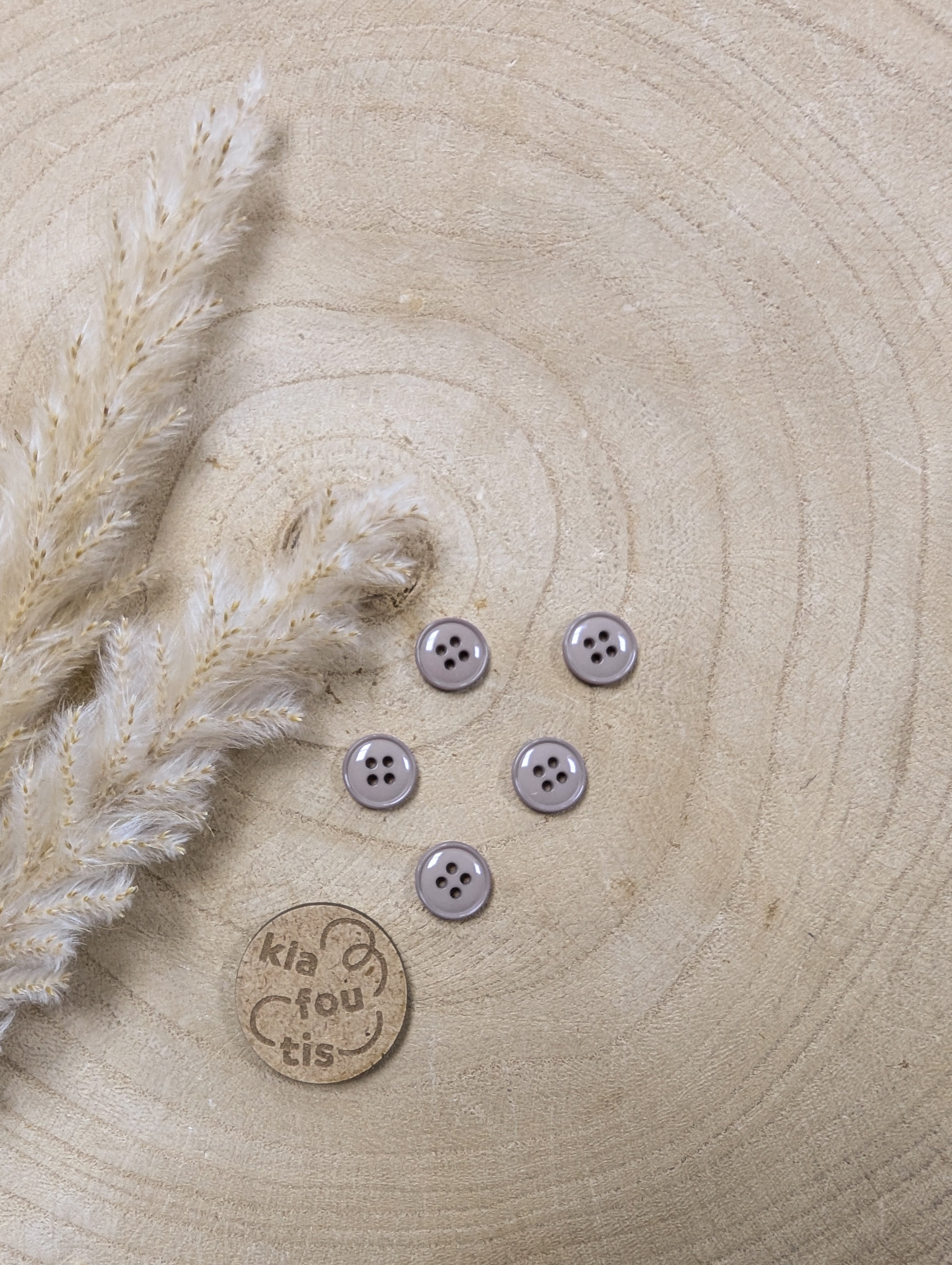 Boutons 4 trous - gris taupe - 11 mm de diamètre