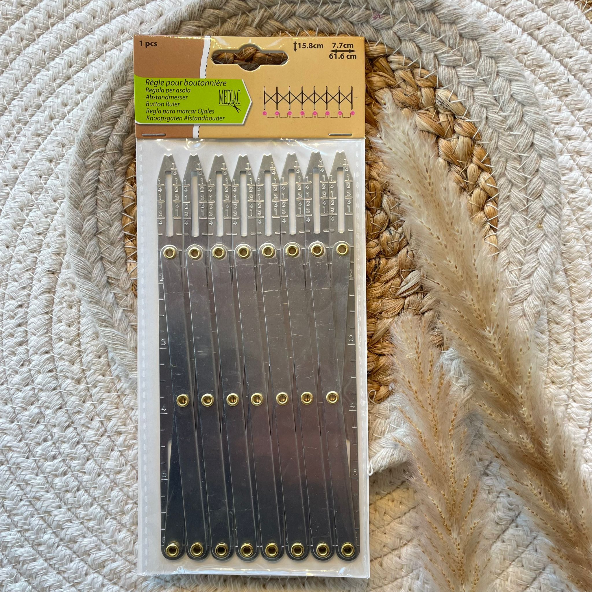 Règle pour boutonnières