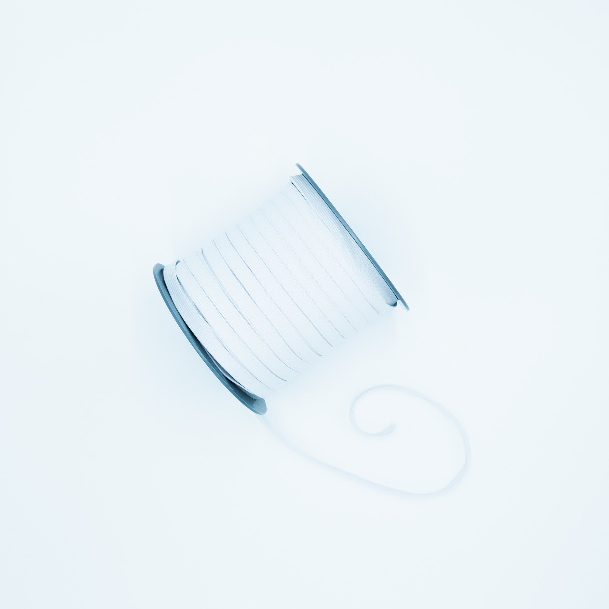 Elastique blanc ou noir 10 mm