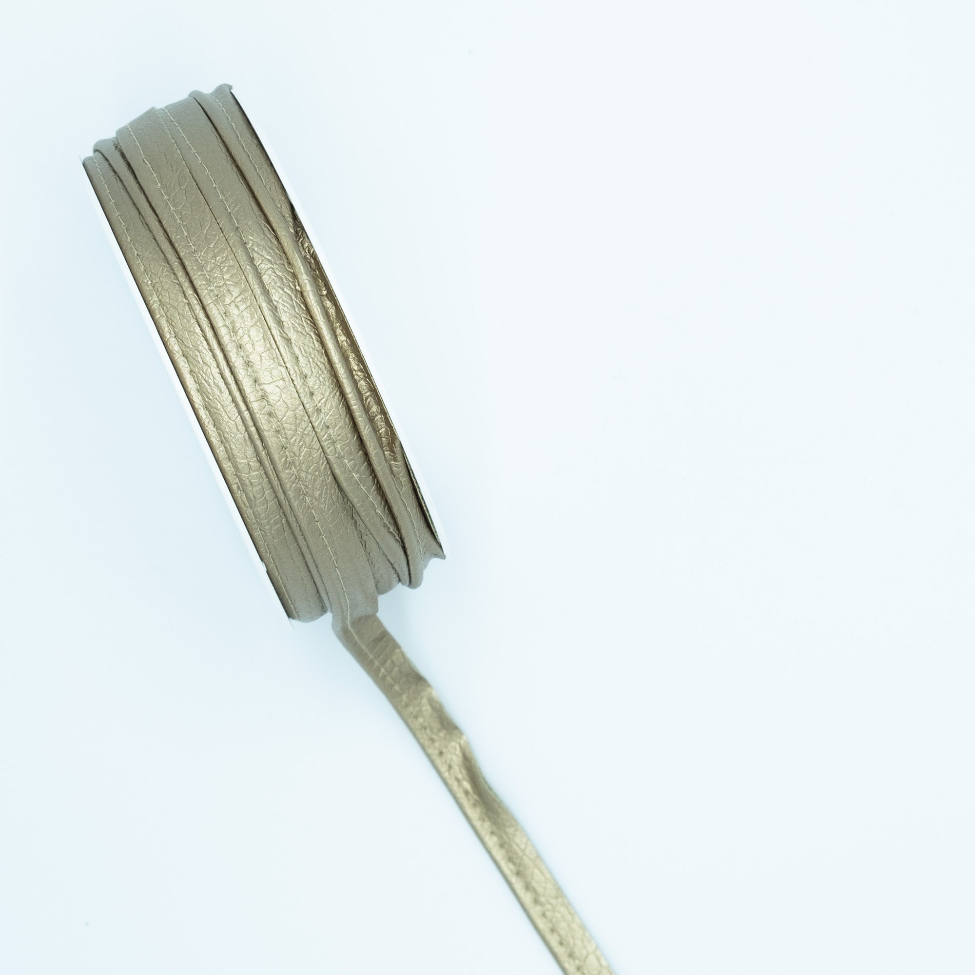 Passepoil simili cuir doré